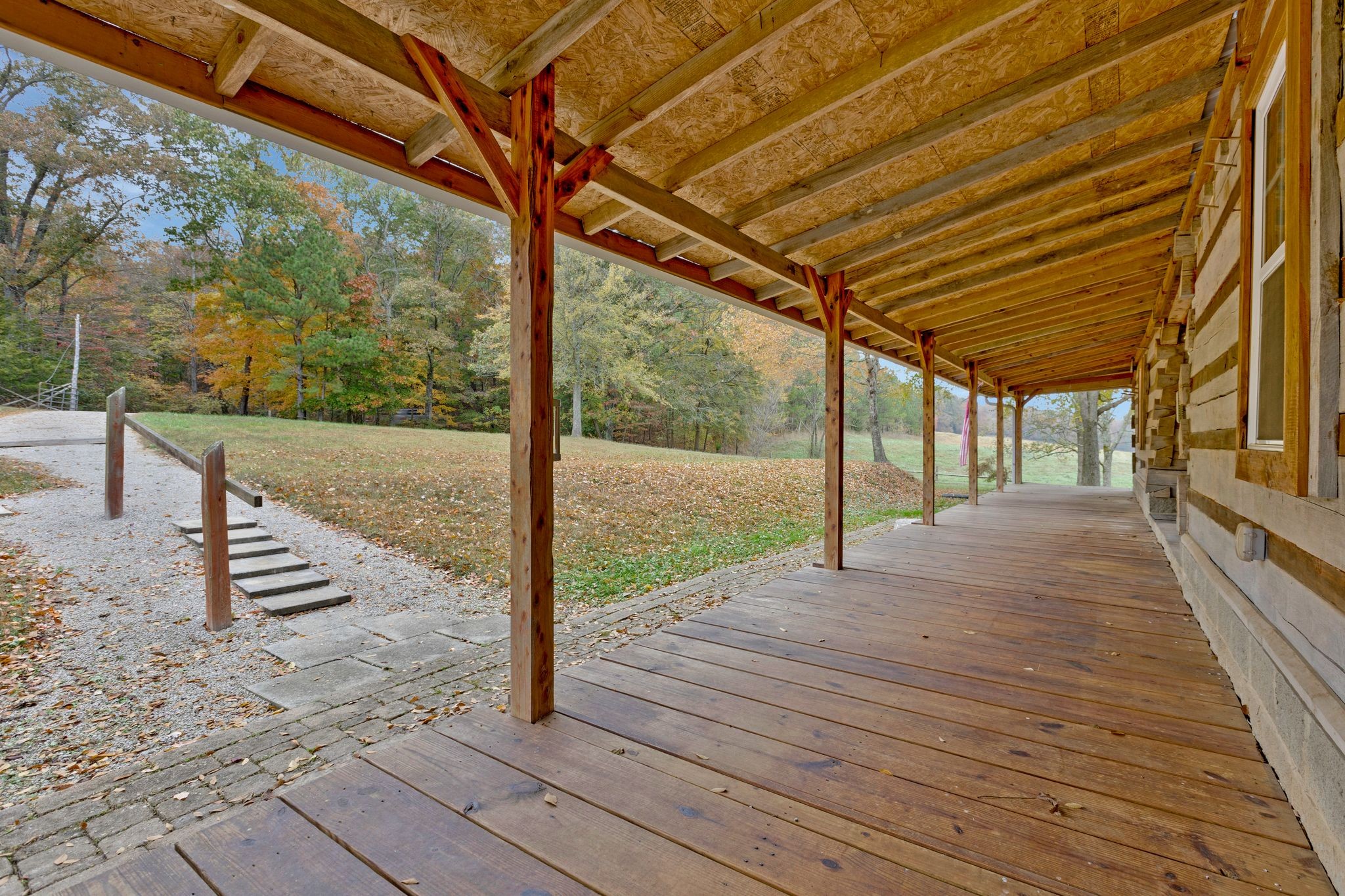 1608 Sweetwater Rd