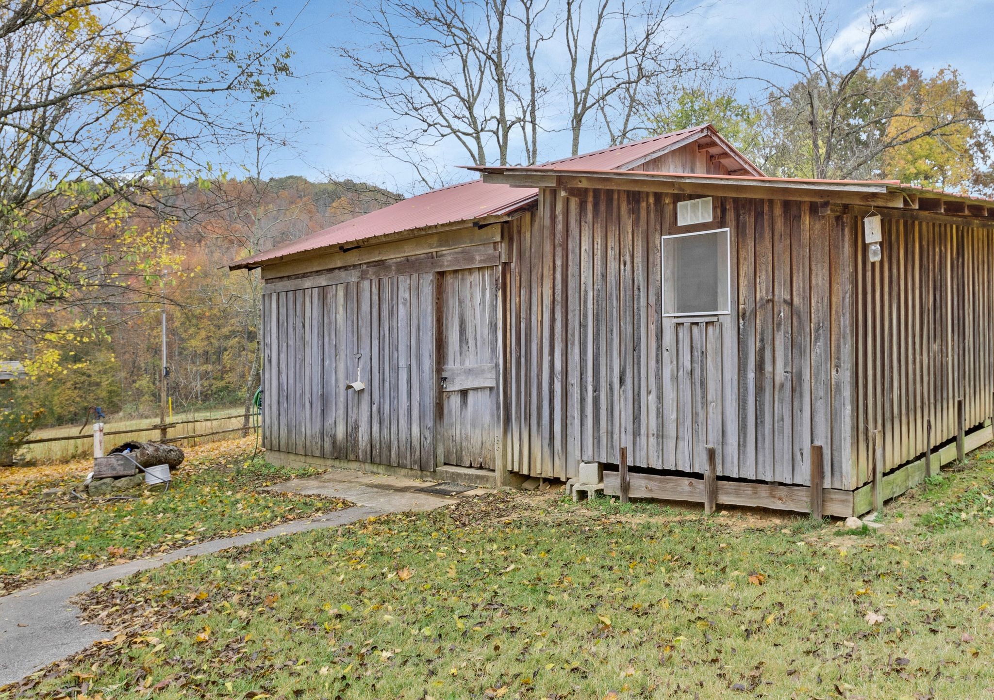 1608 Sweetwater Rd