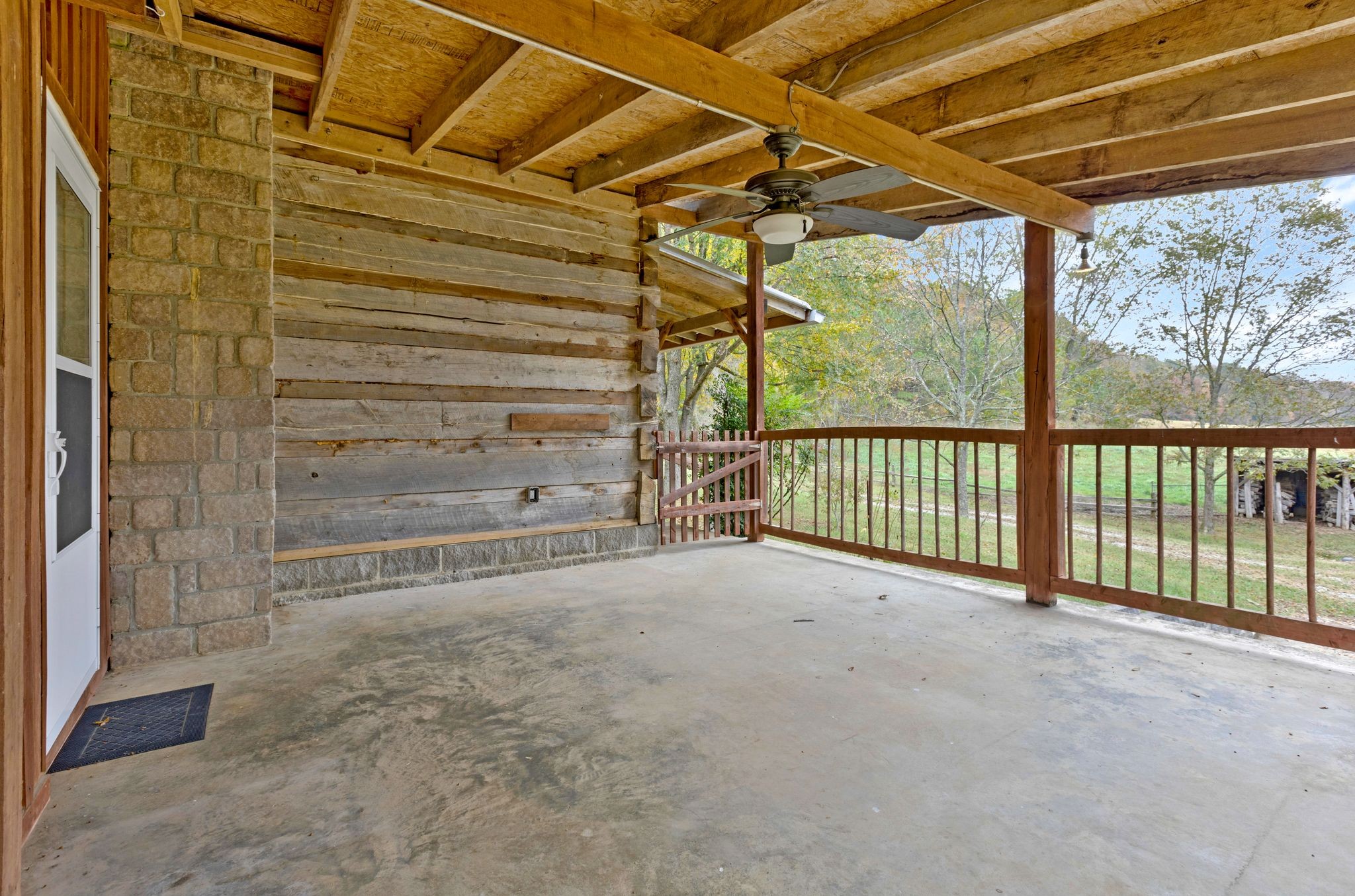 1608 Sweetwater Rd