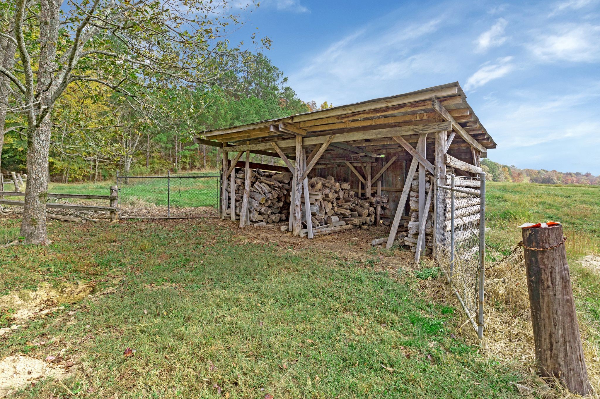 1608 Sweetwater Rd