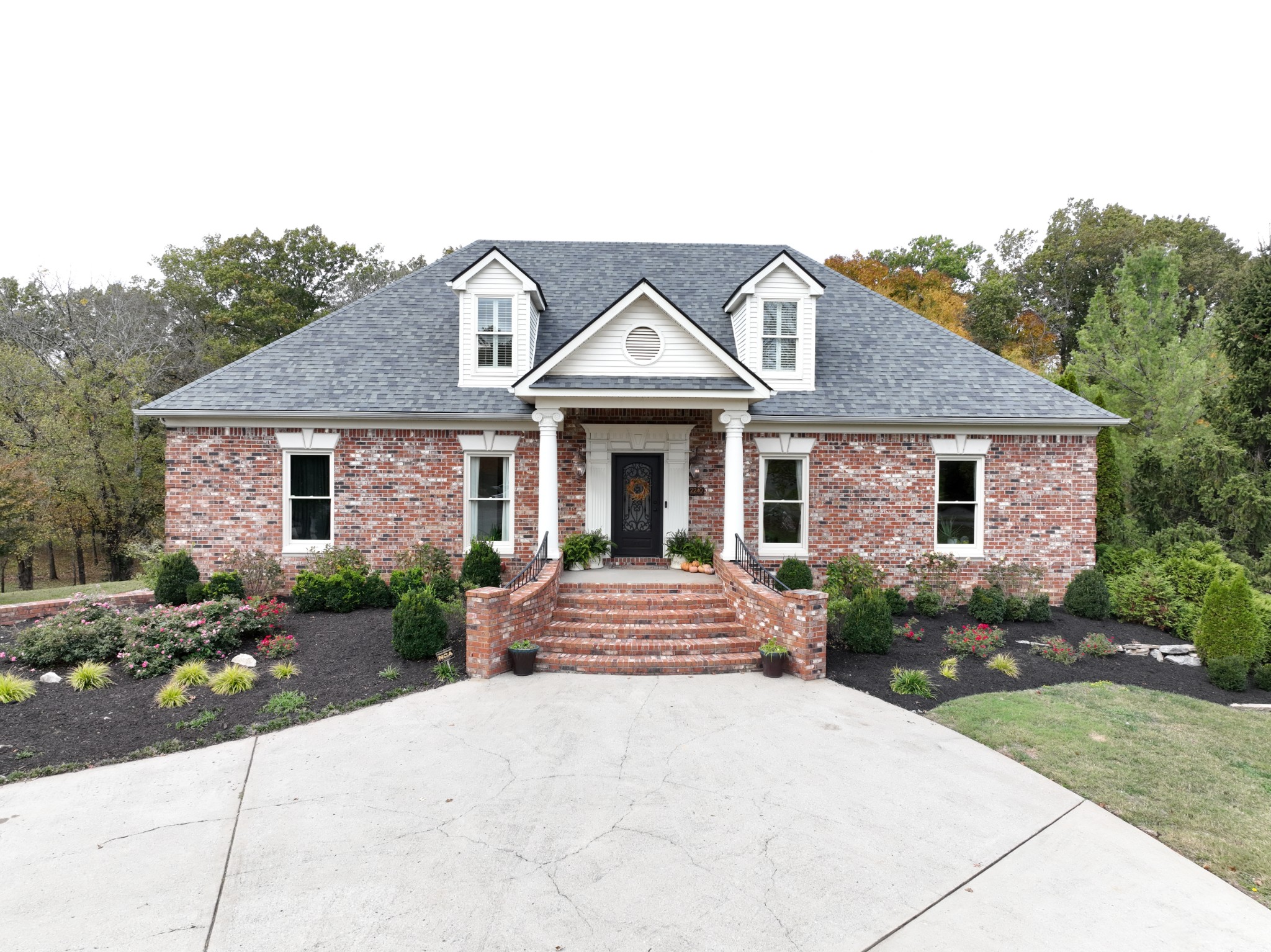 2240 Shannon Dr