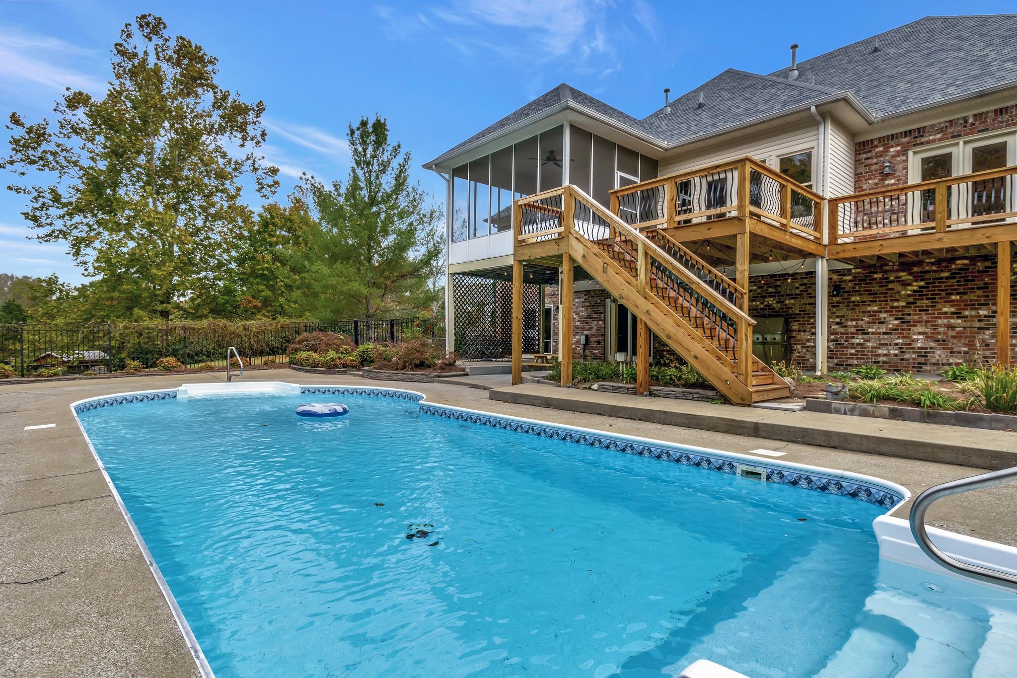 2240 Shannon Dr