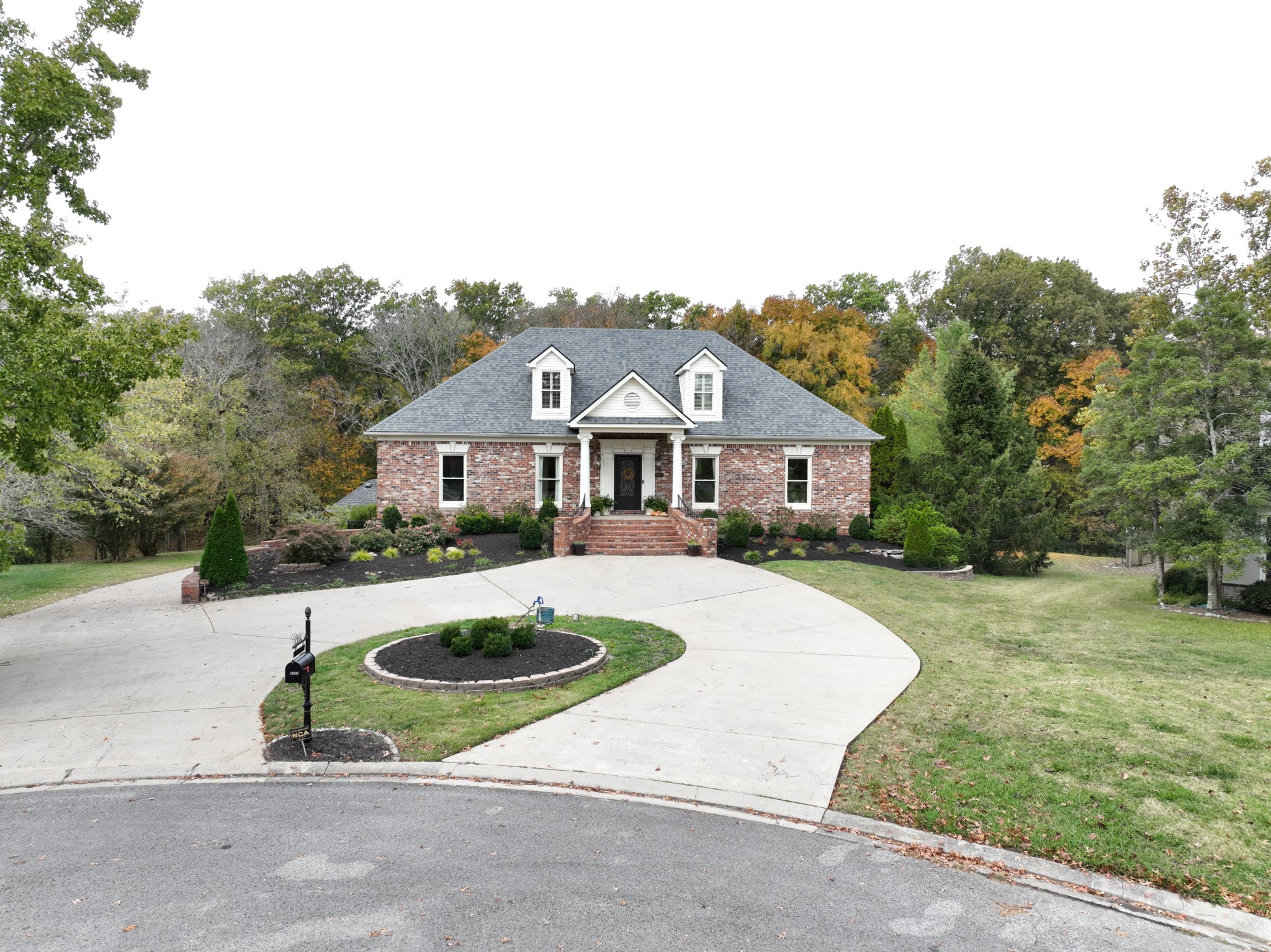 2240 Shannon Dr