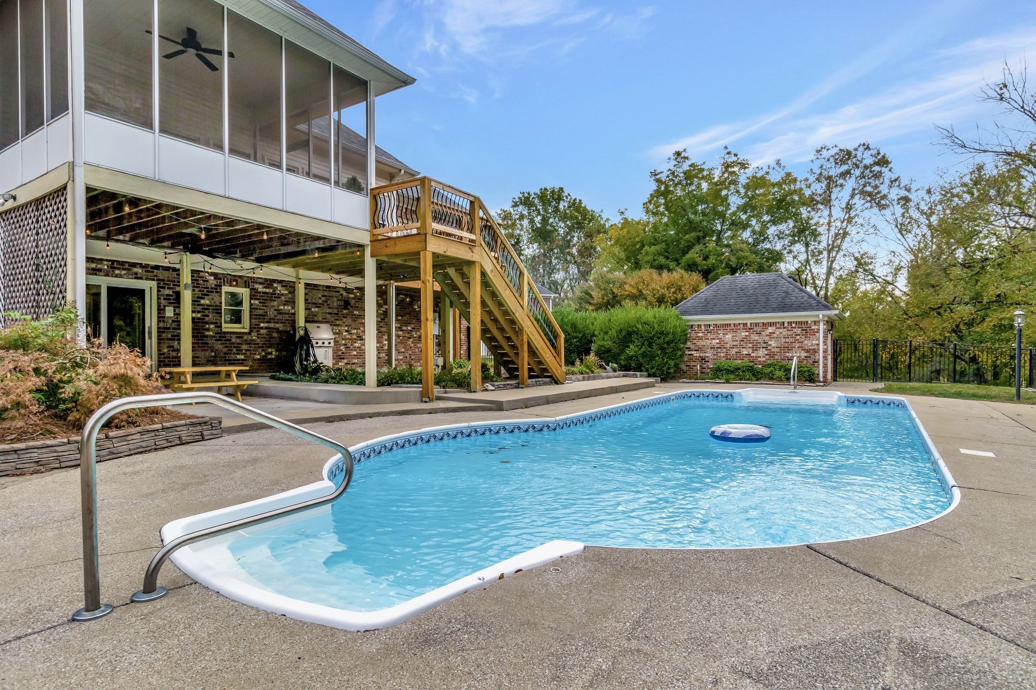 2240 Shannon Dr
