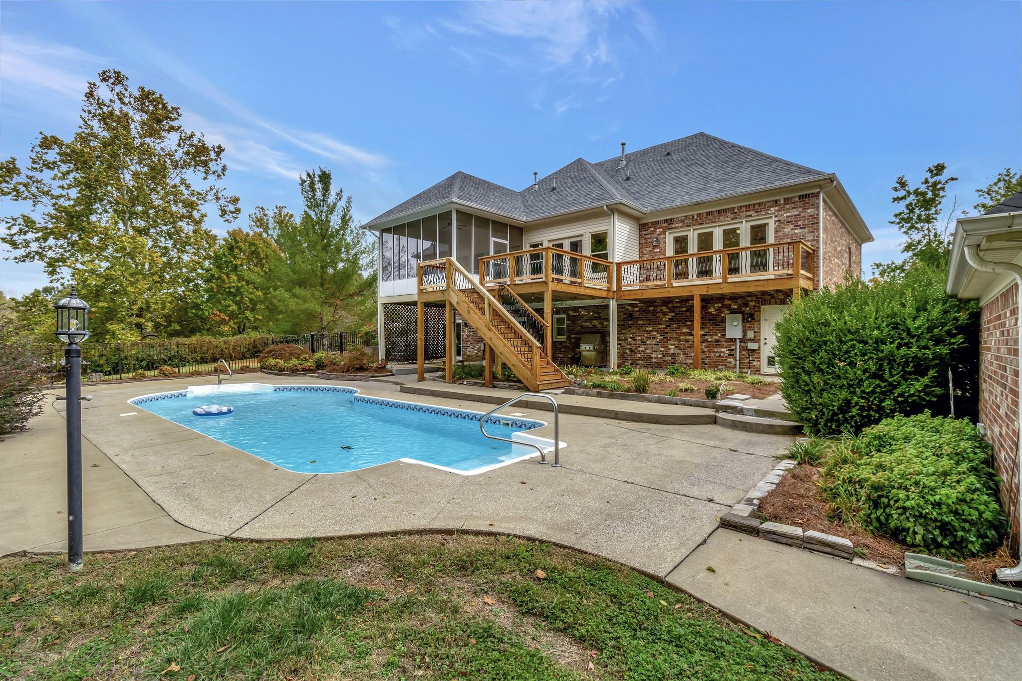 2240 Shannon Dr
