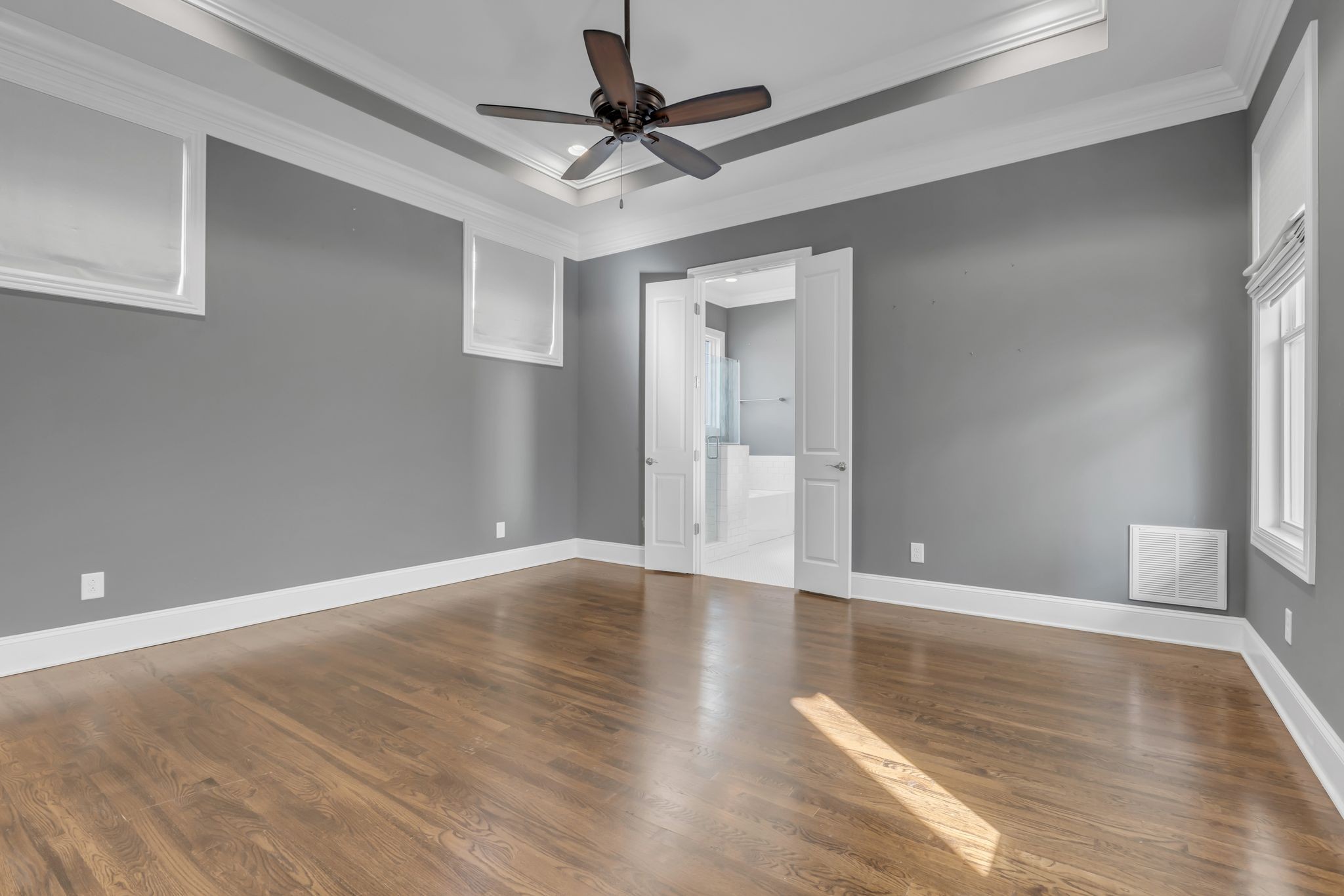 920 Jewell Ave