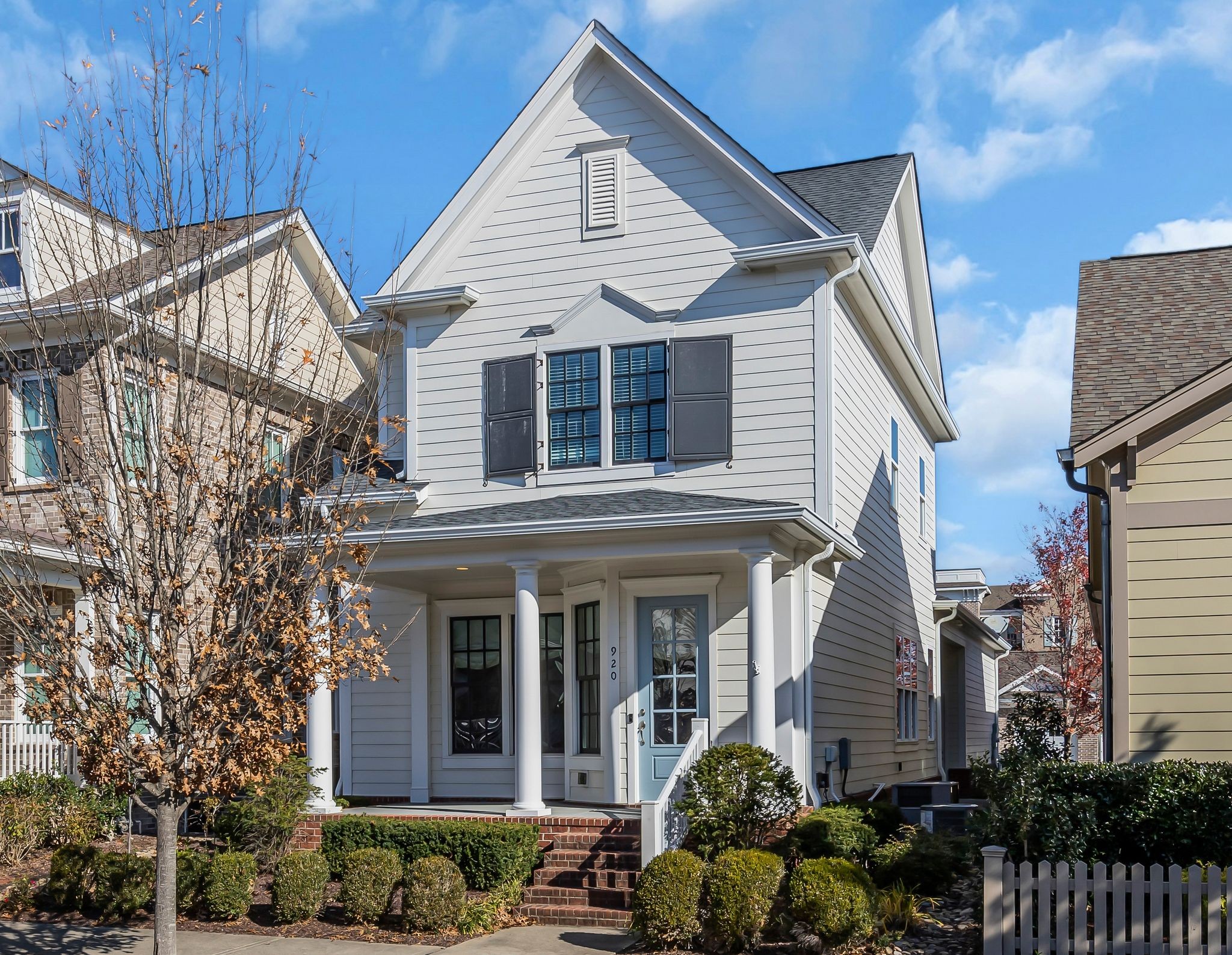920 Jewell Ave