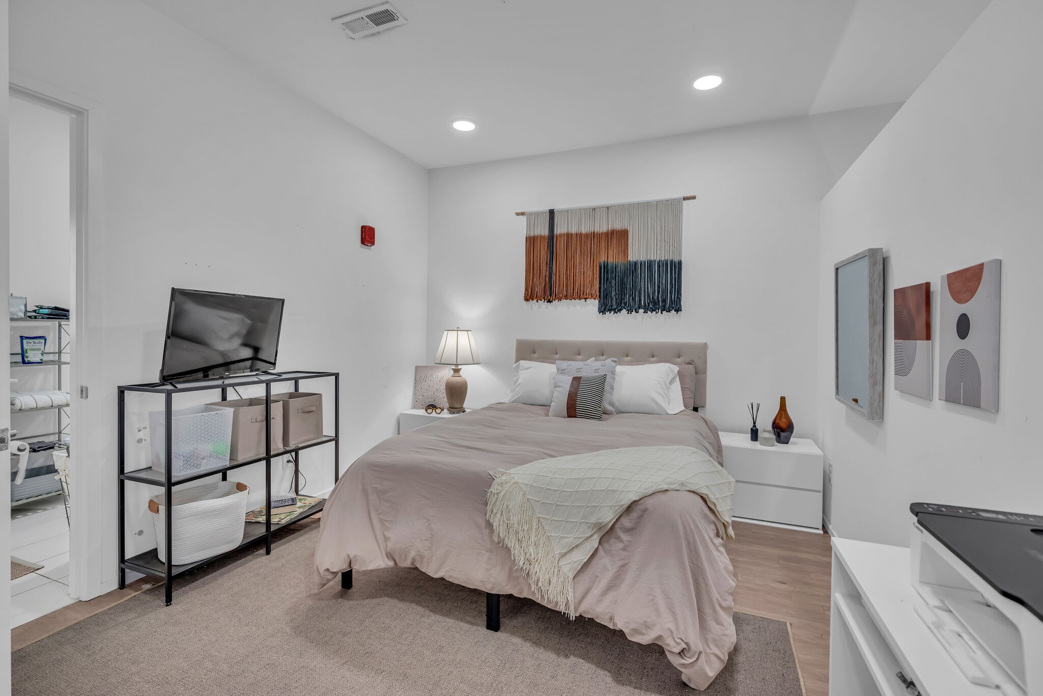 806 Olympic St Unit: 207