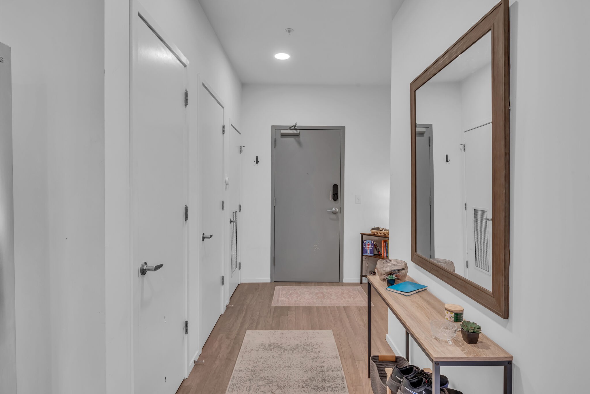 806 Olympic St Unit: 207