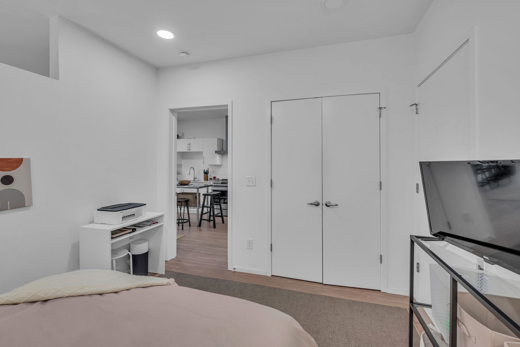 806 Olympic St Unit: 207