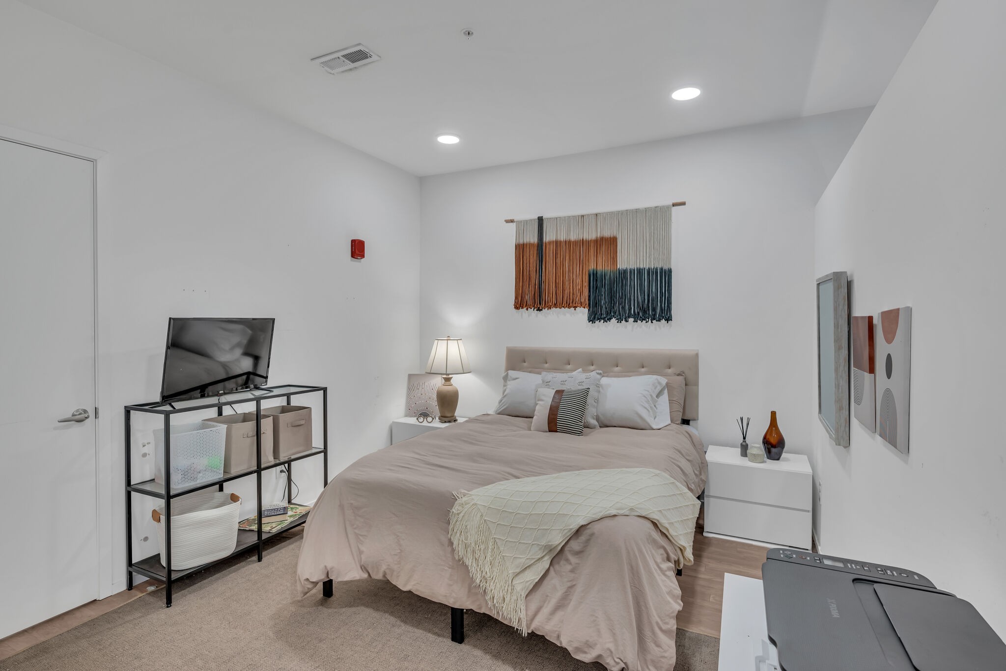 806 Olympic St Unit: 207