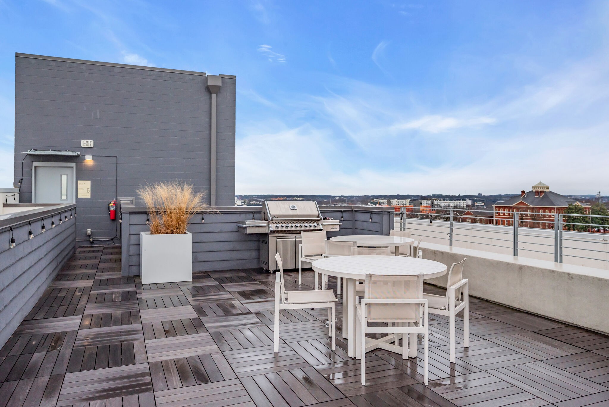806 Olympic St Unit: 207