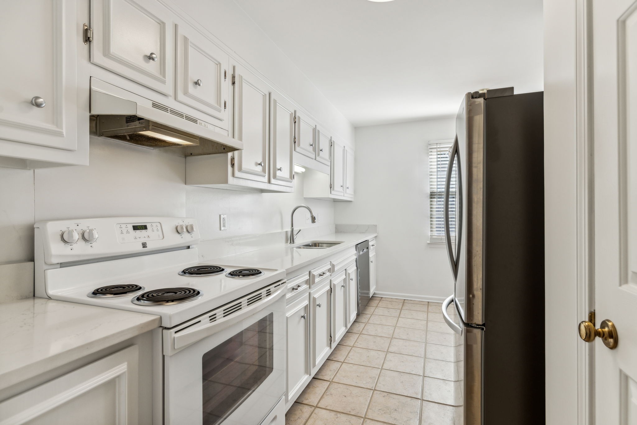 8300 Sawyer Brown Rd Unit: E305