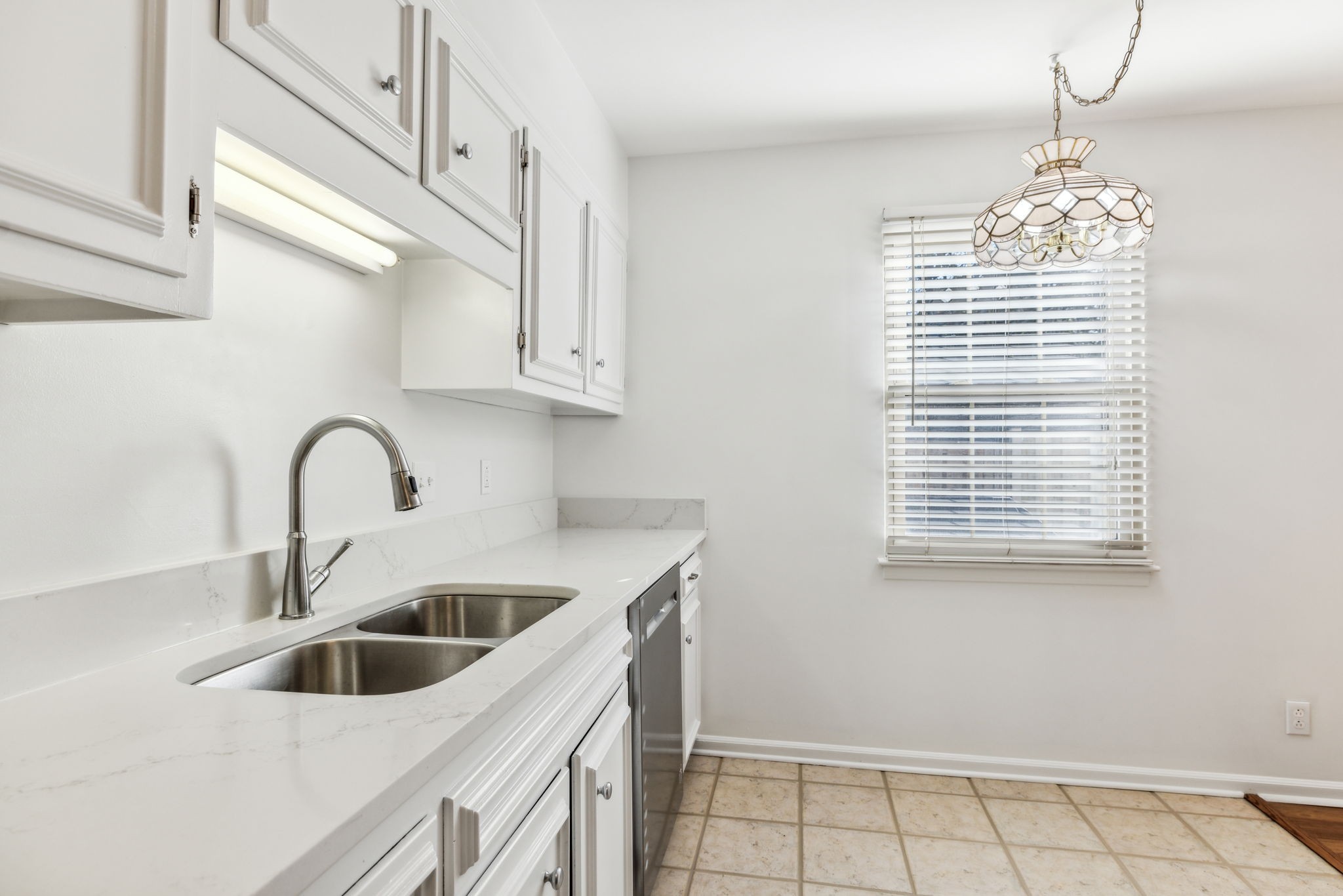 8300 Sawyer Brown Rd Unit: E305