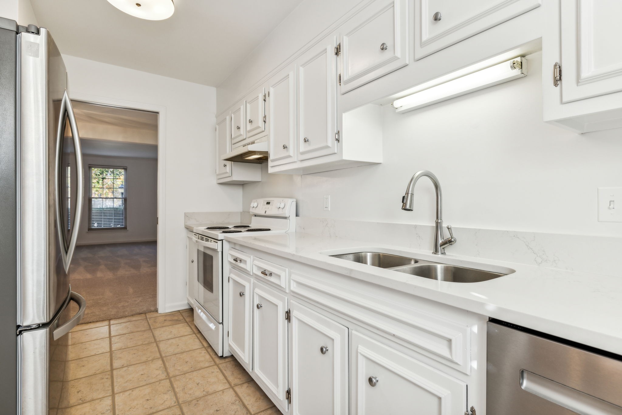 8300 Sawyer Brown Rd Unit: E305