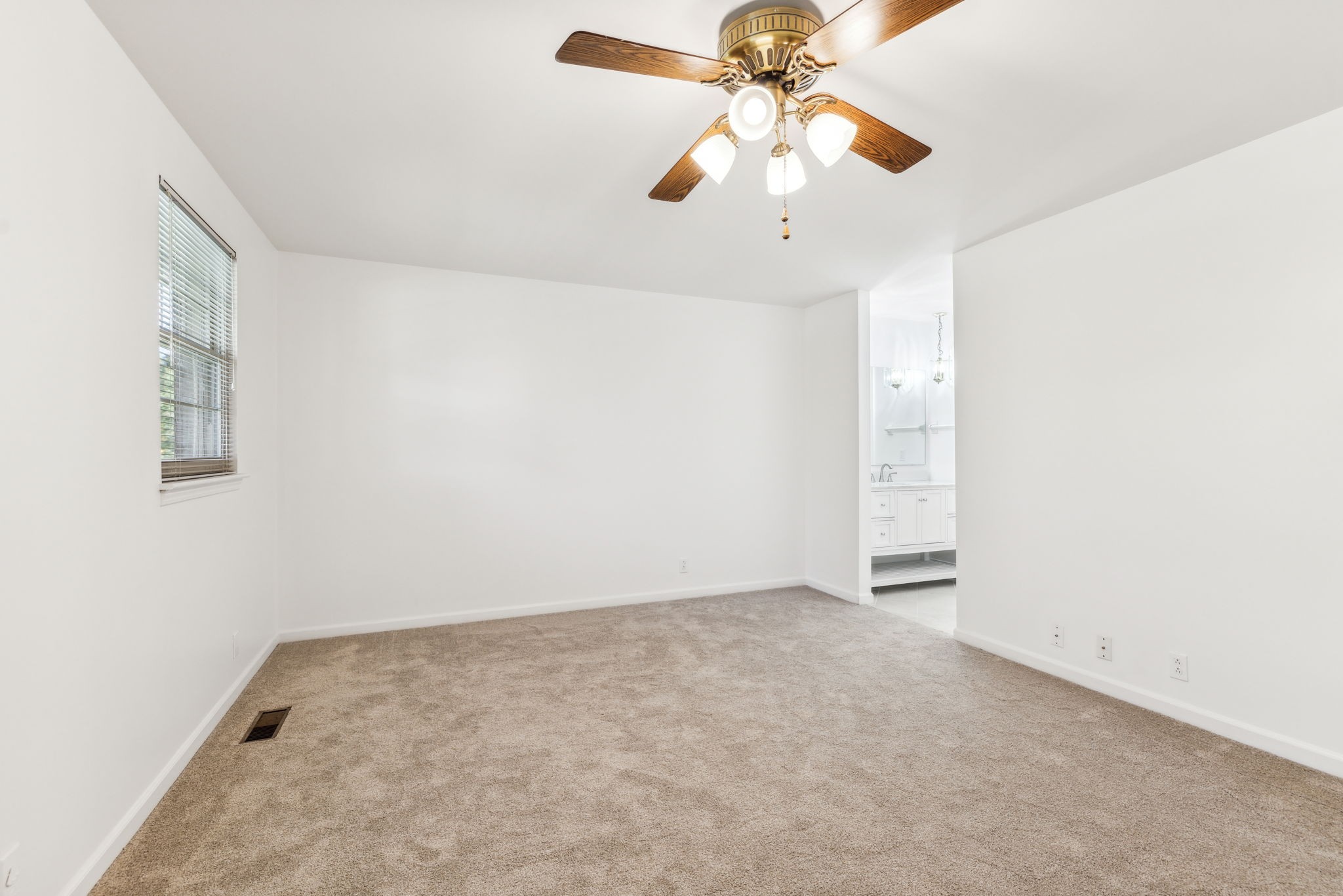 8300 Sawyer Brown Rd Unit: E305