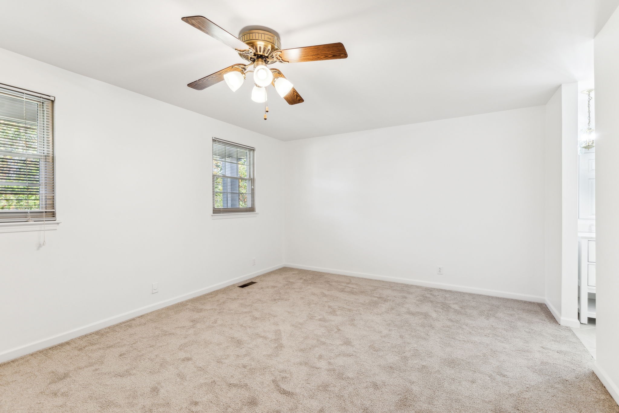 8300 Sawyer Brown Rd Unit: E305