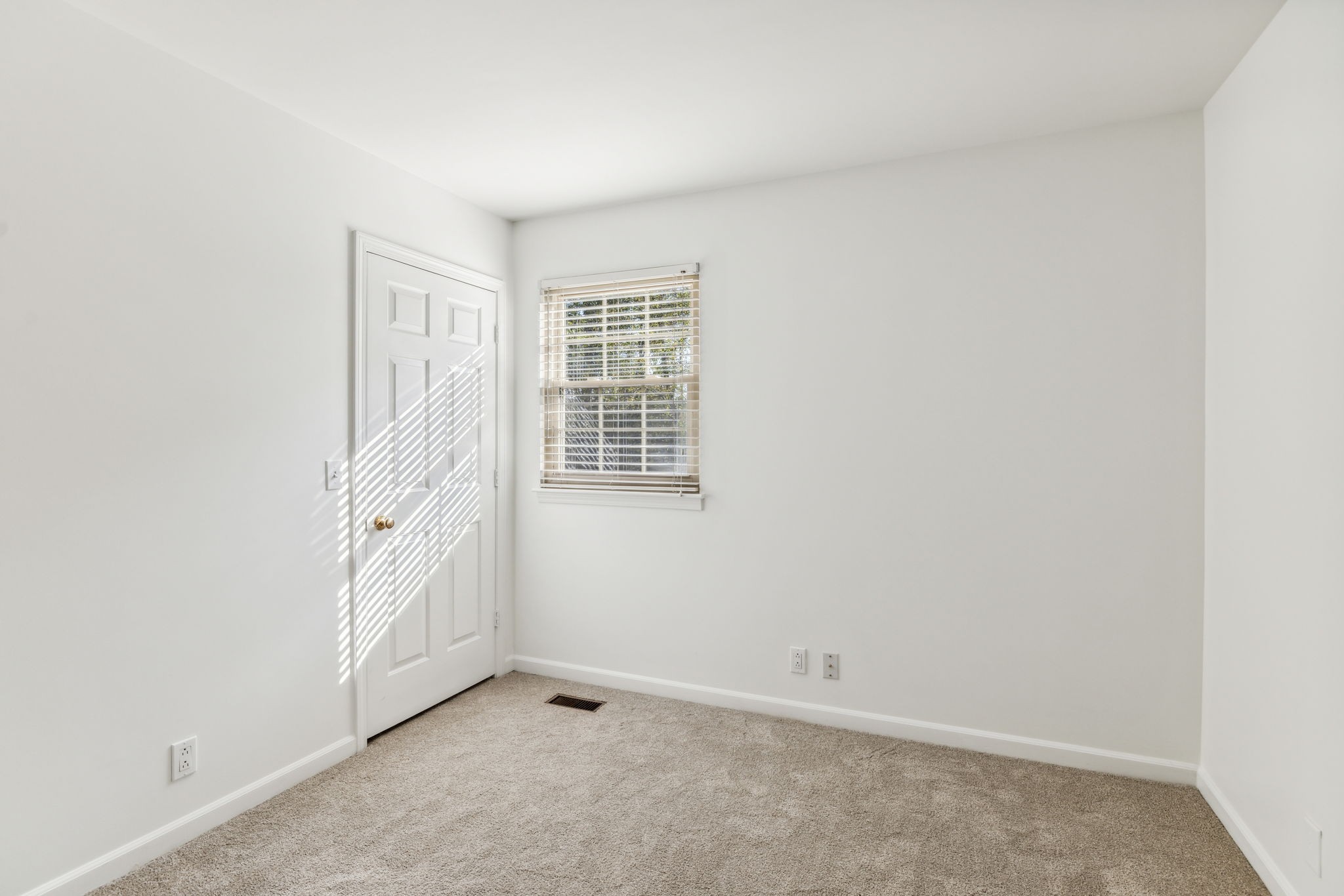 8300 Sawyer Brown Rd Unit: E305