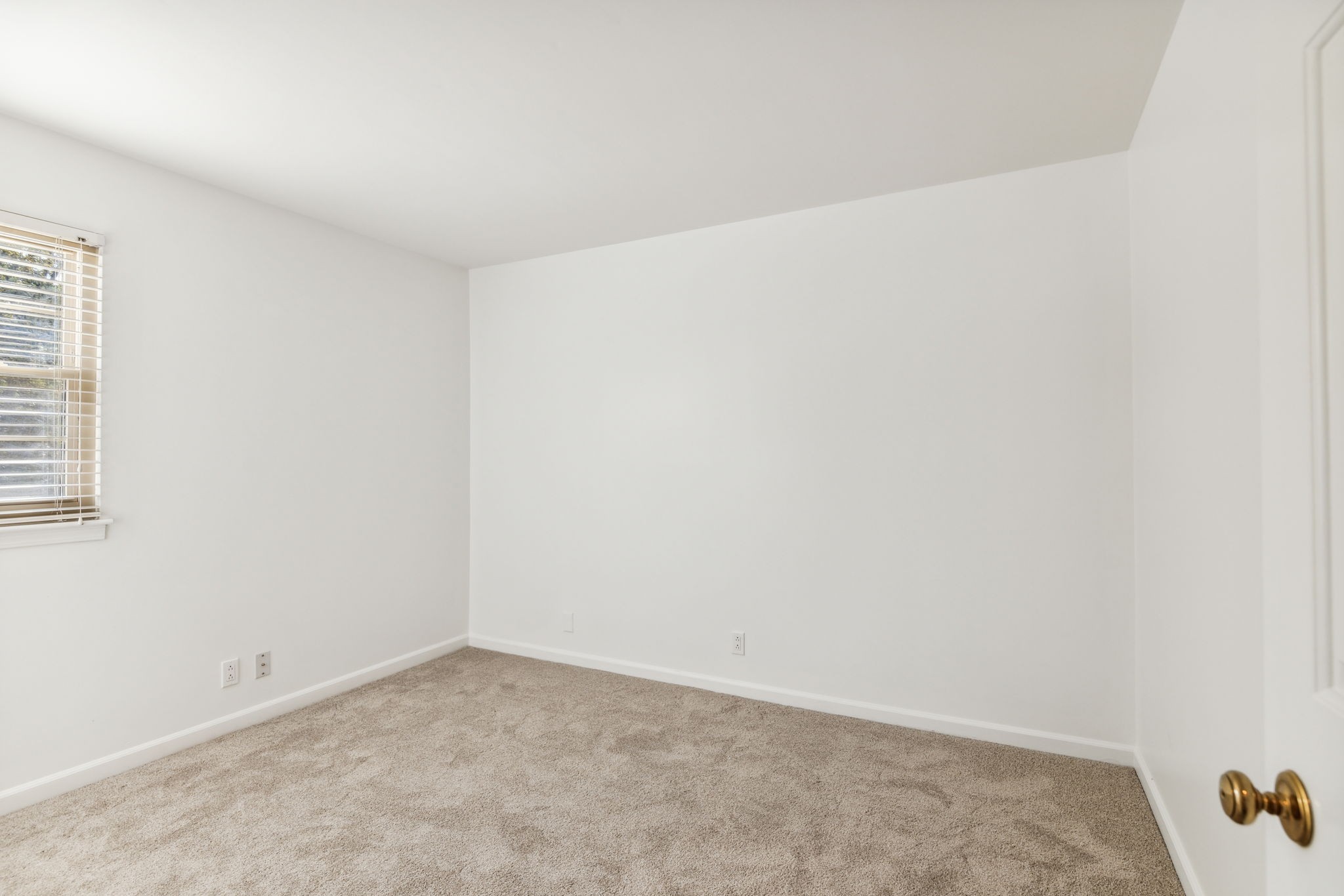 8300 Sawyer Brown Rd Unit: E305