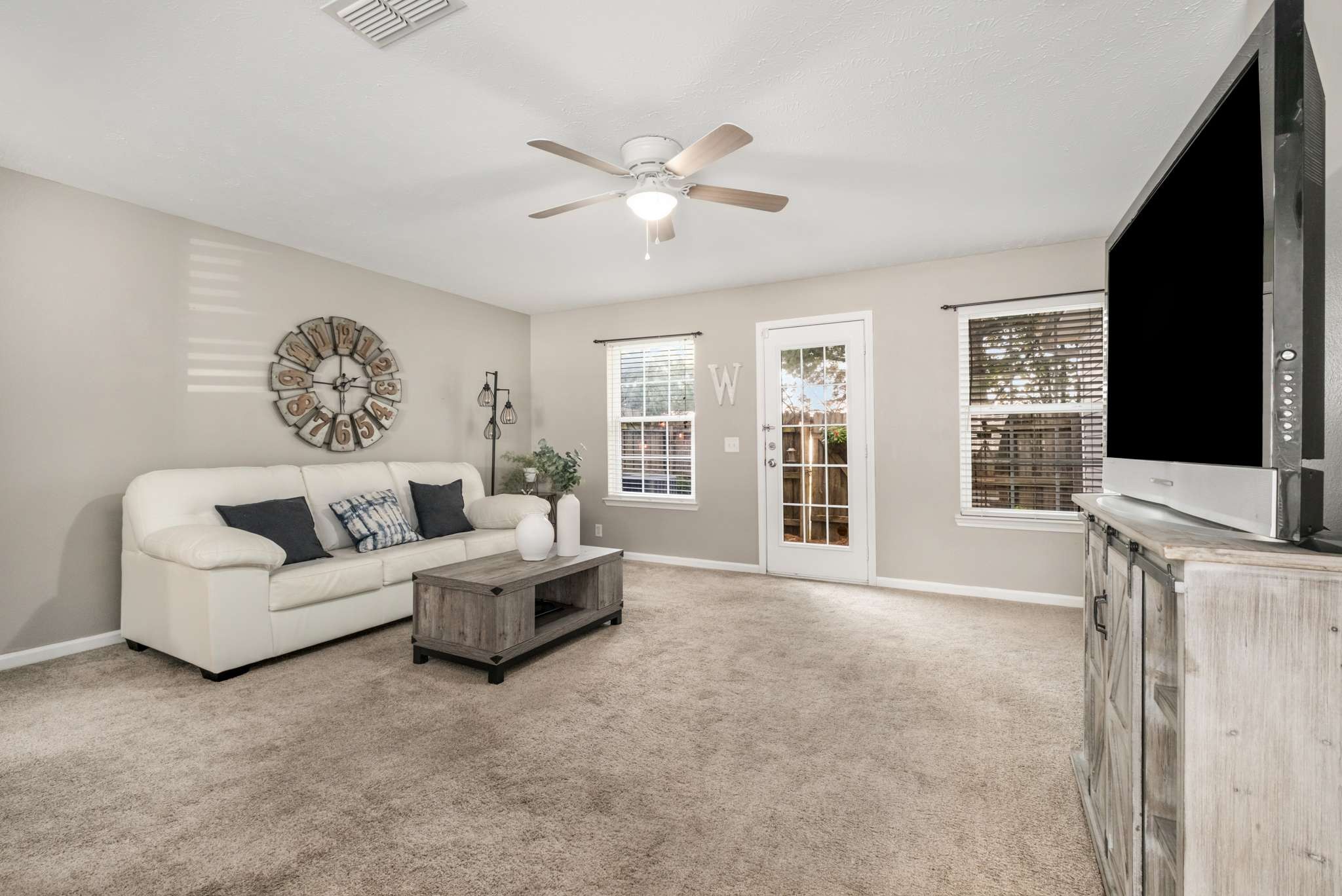 102 Wolverine Ct