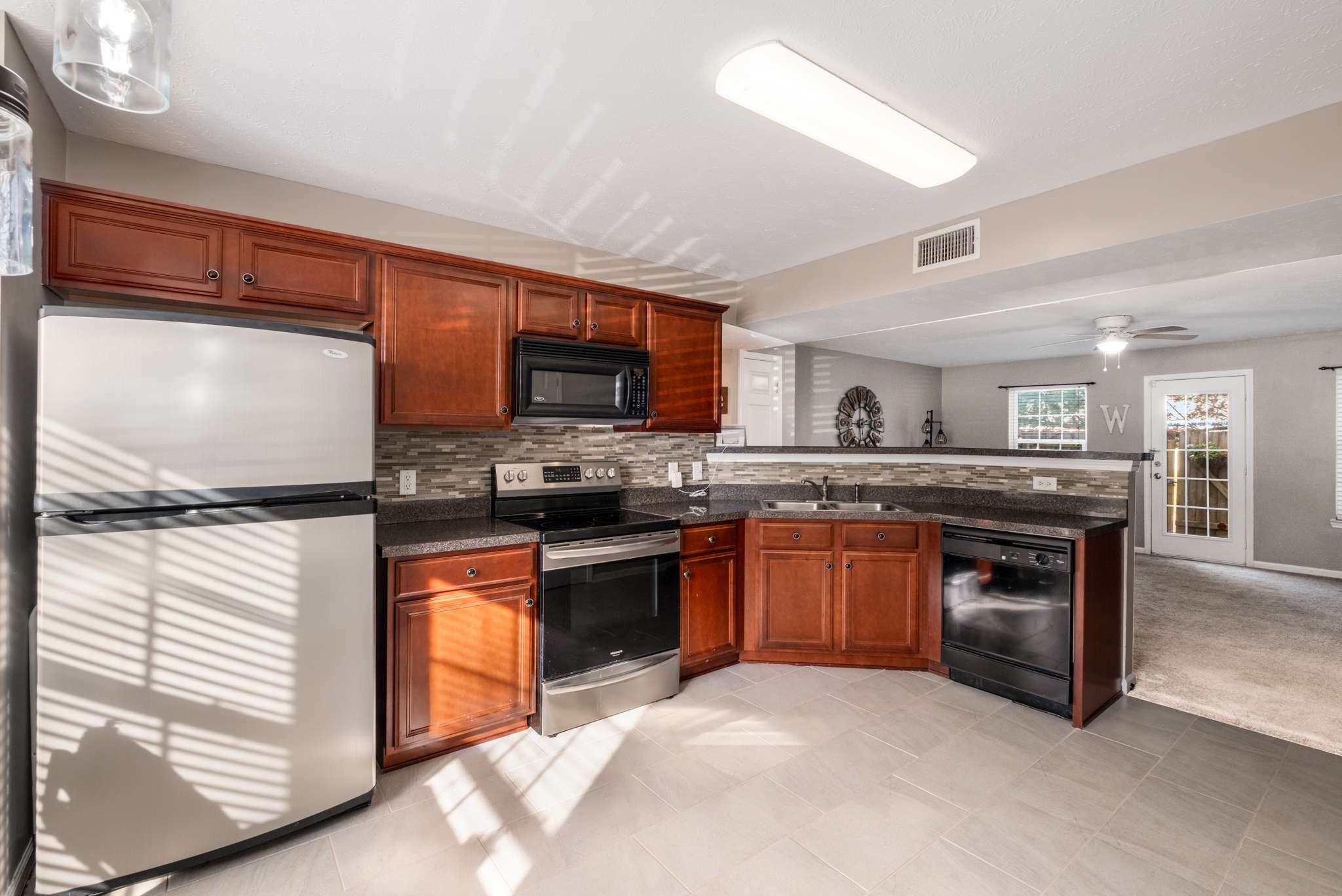 102 Wolverine Ct