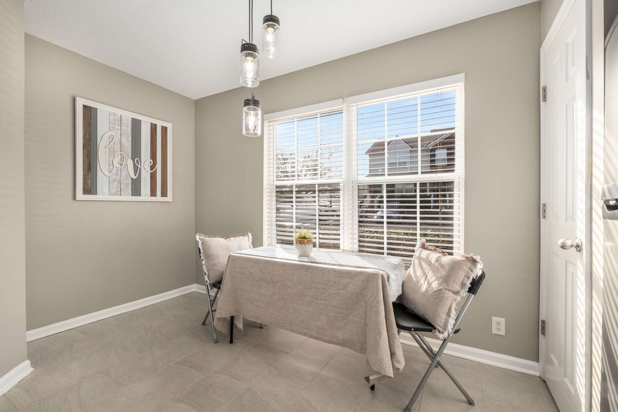 102 Wolverine Ct