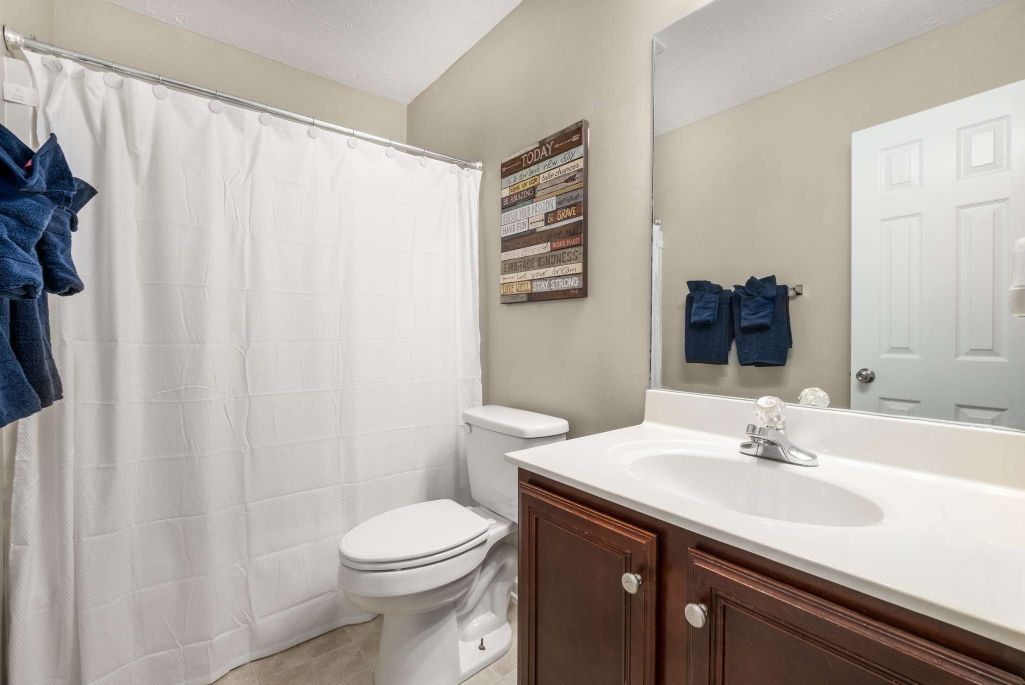 102 Wolverine Ct