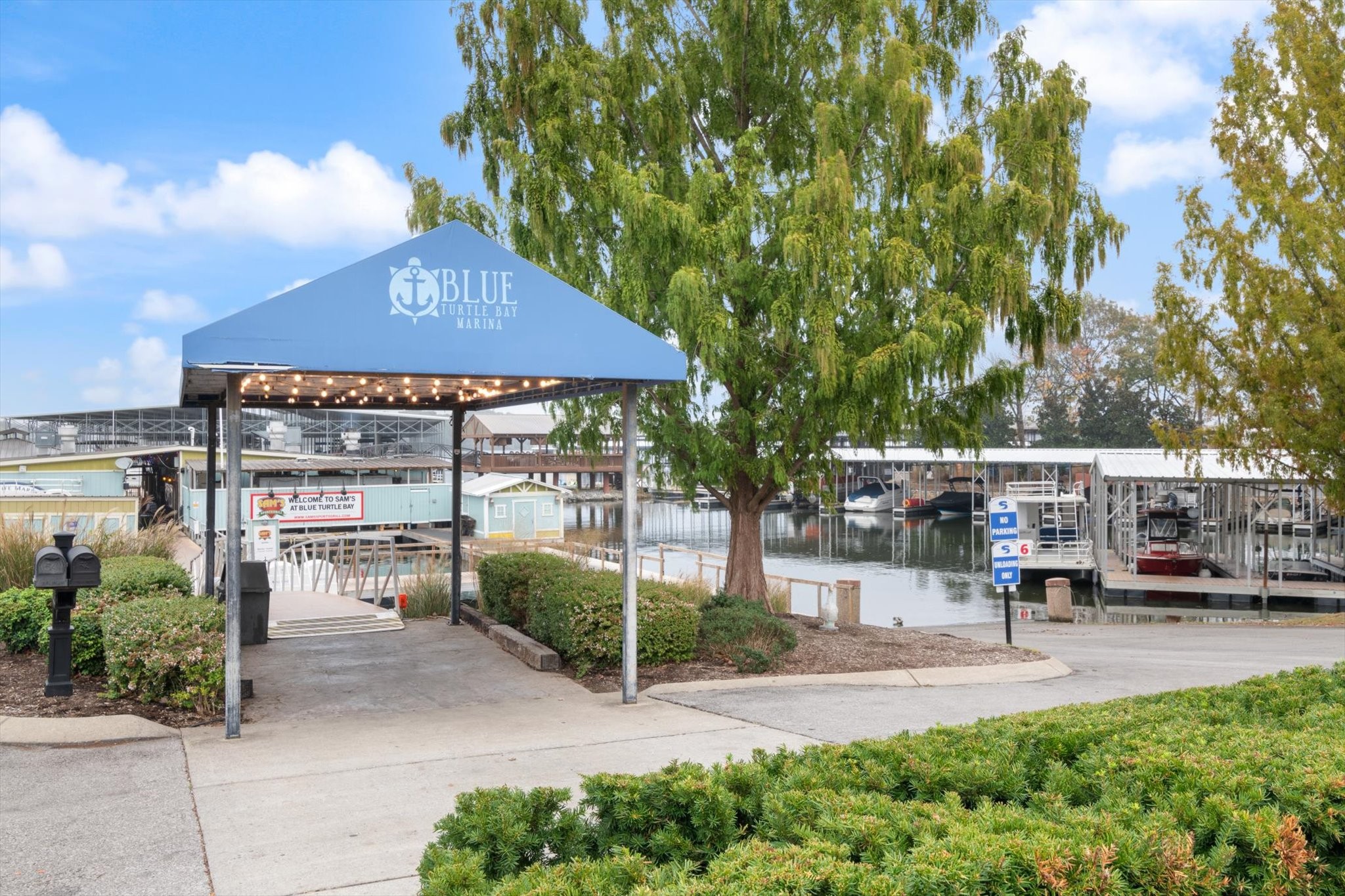 1204 Riverside Rd
