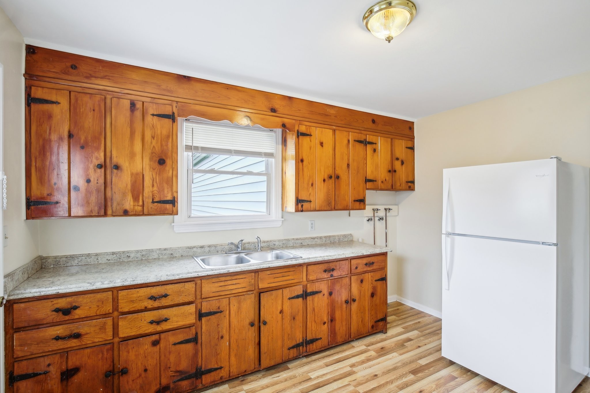 535 Fairlane Dr