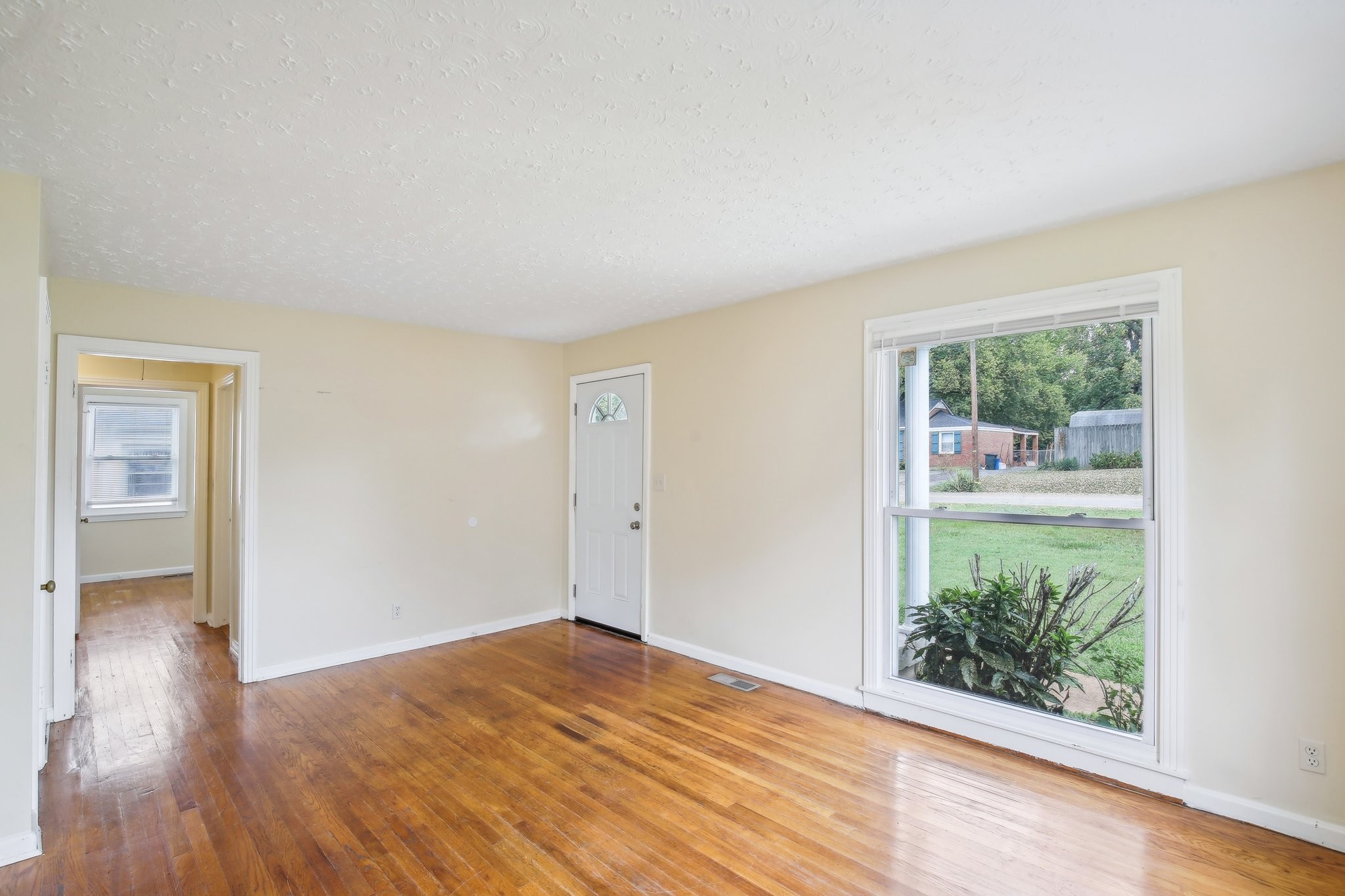 535 Fairlane Dr