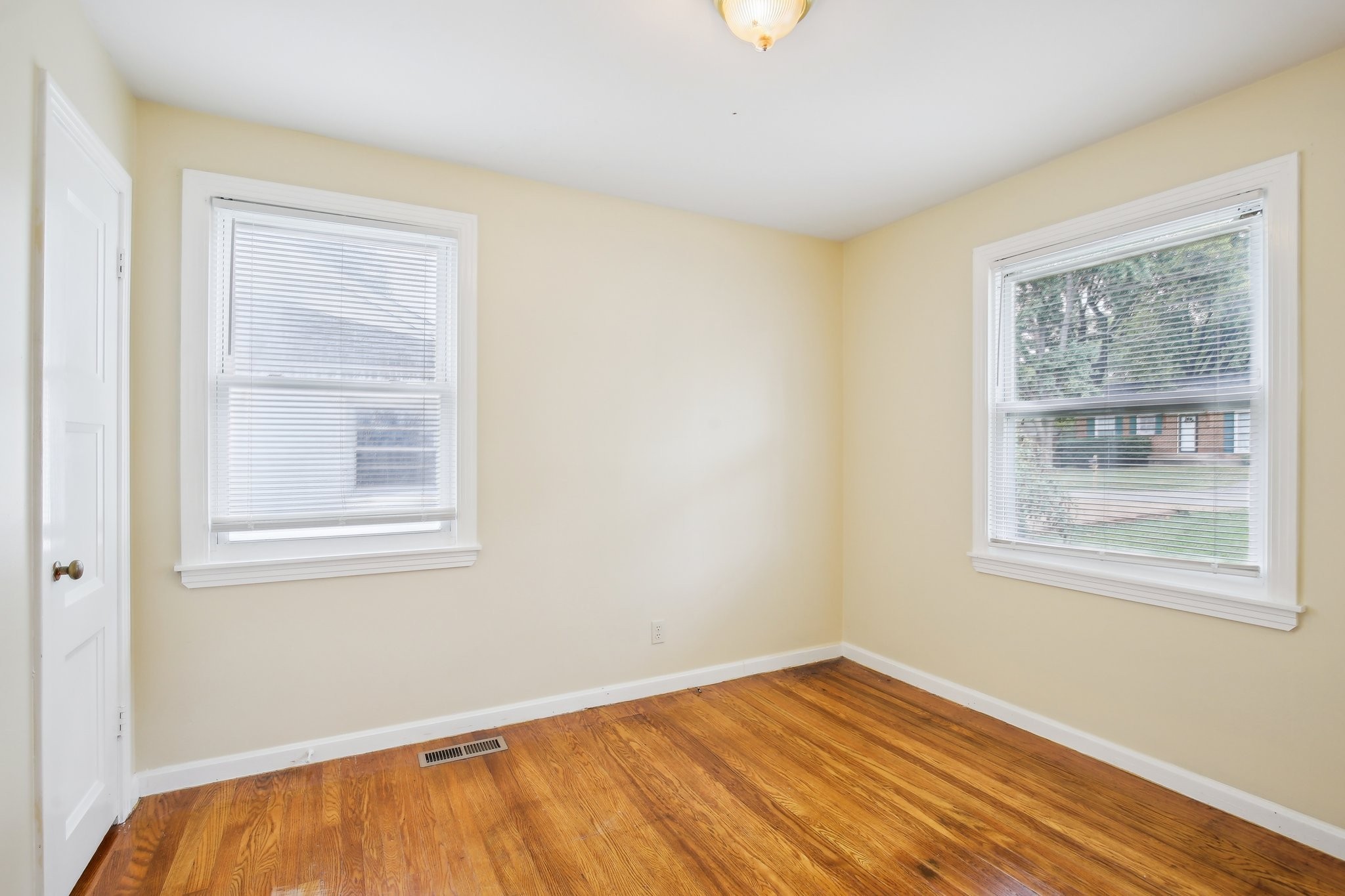 535 Fairlane Dr