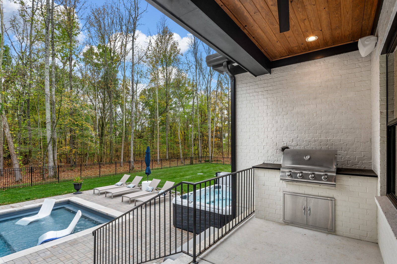 4808 Torquay Ct