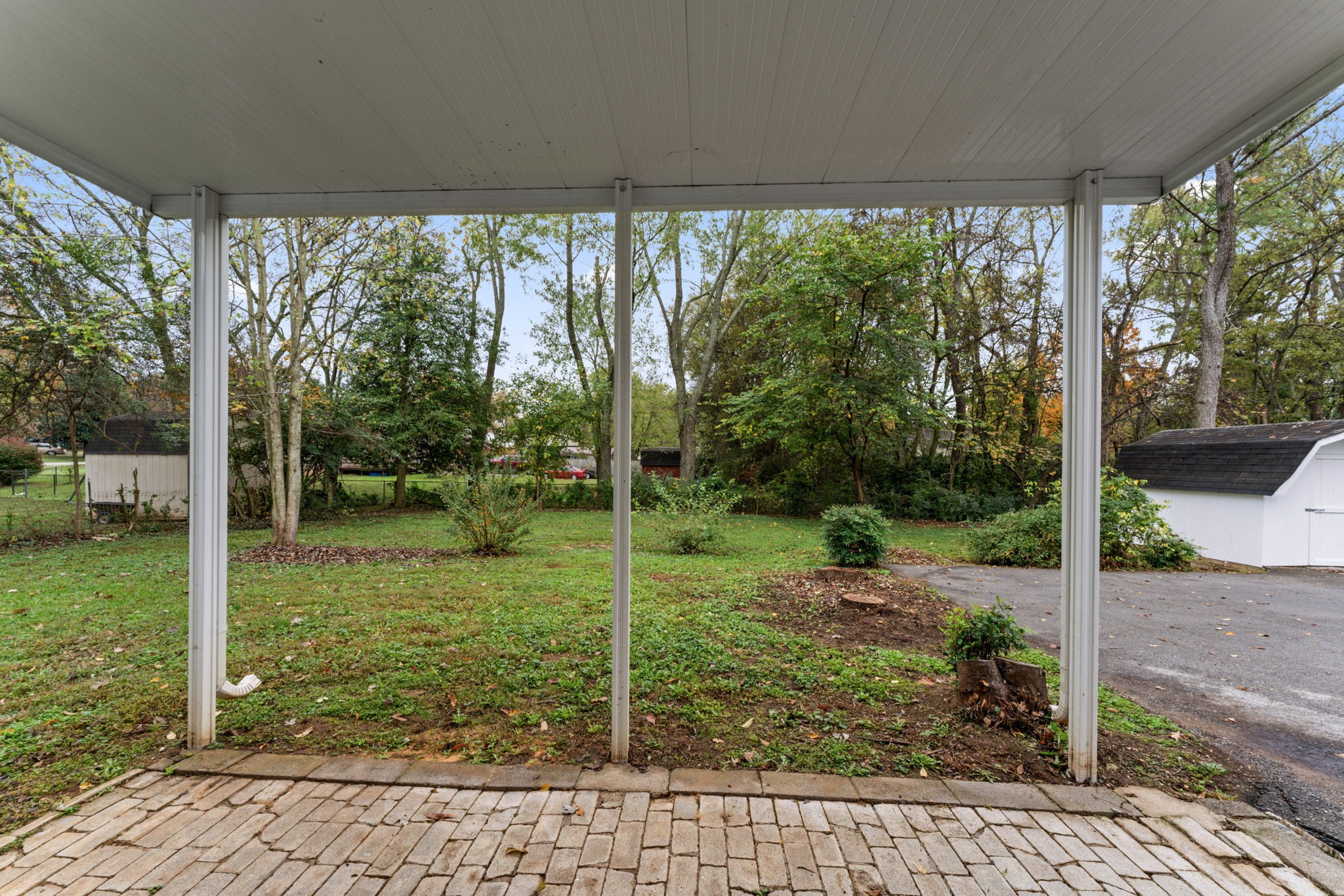 1107 W Northfield Blvd