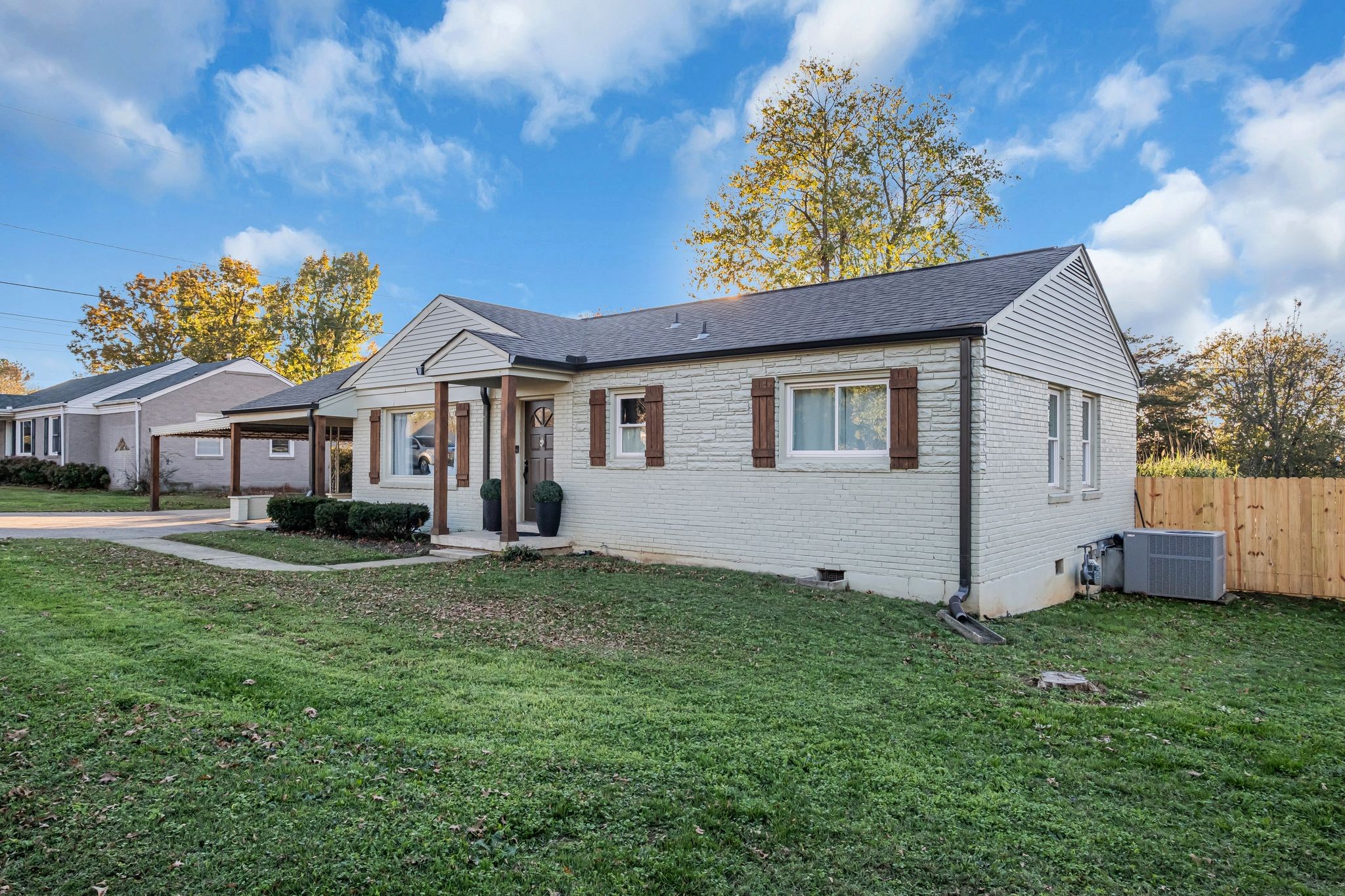 212 Armory Dr