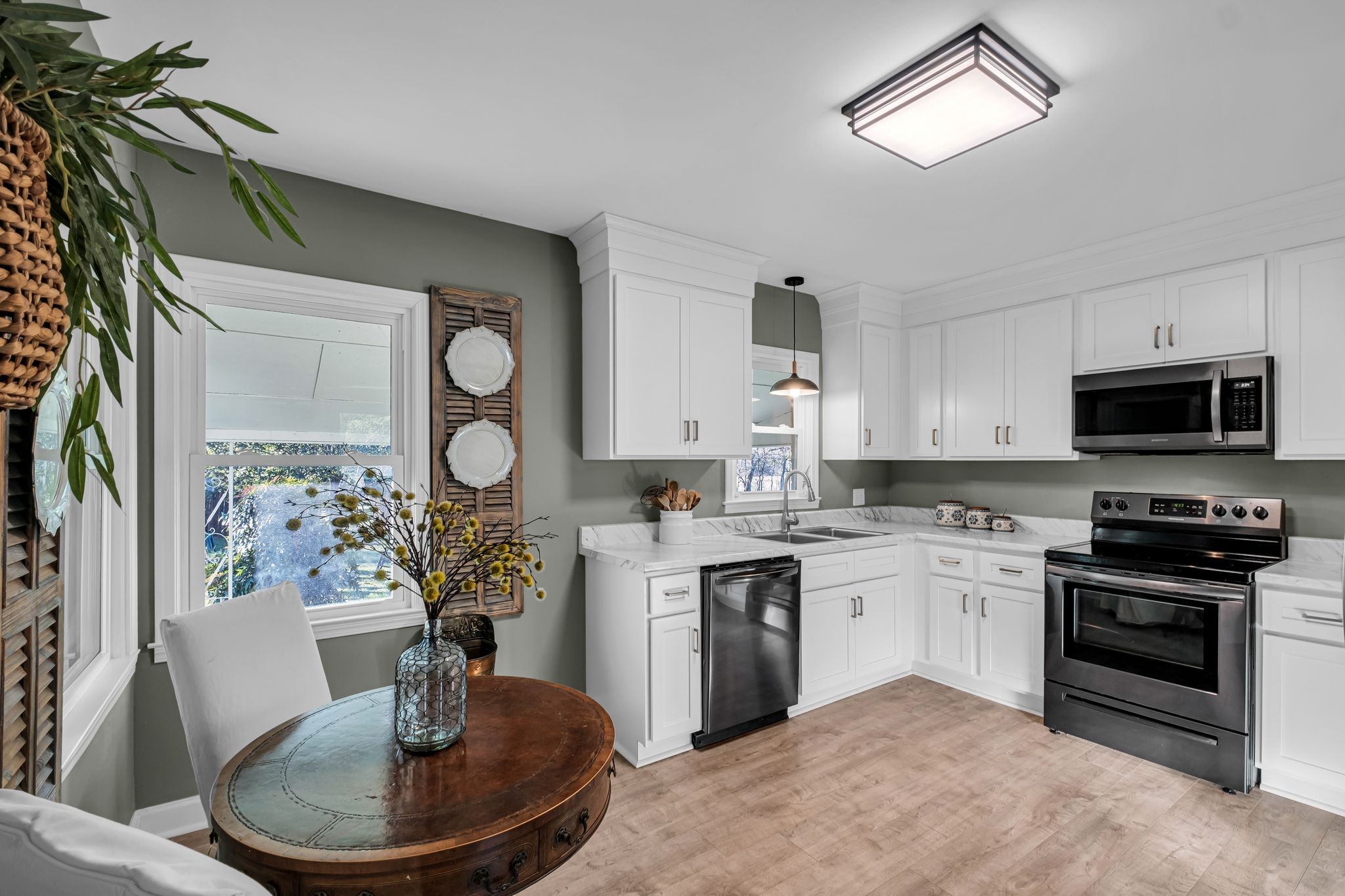 212 Armory Dr