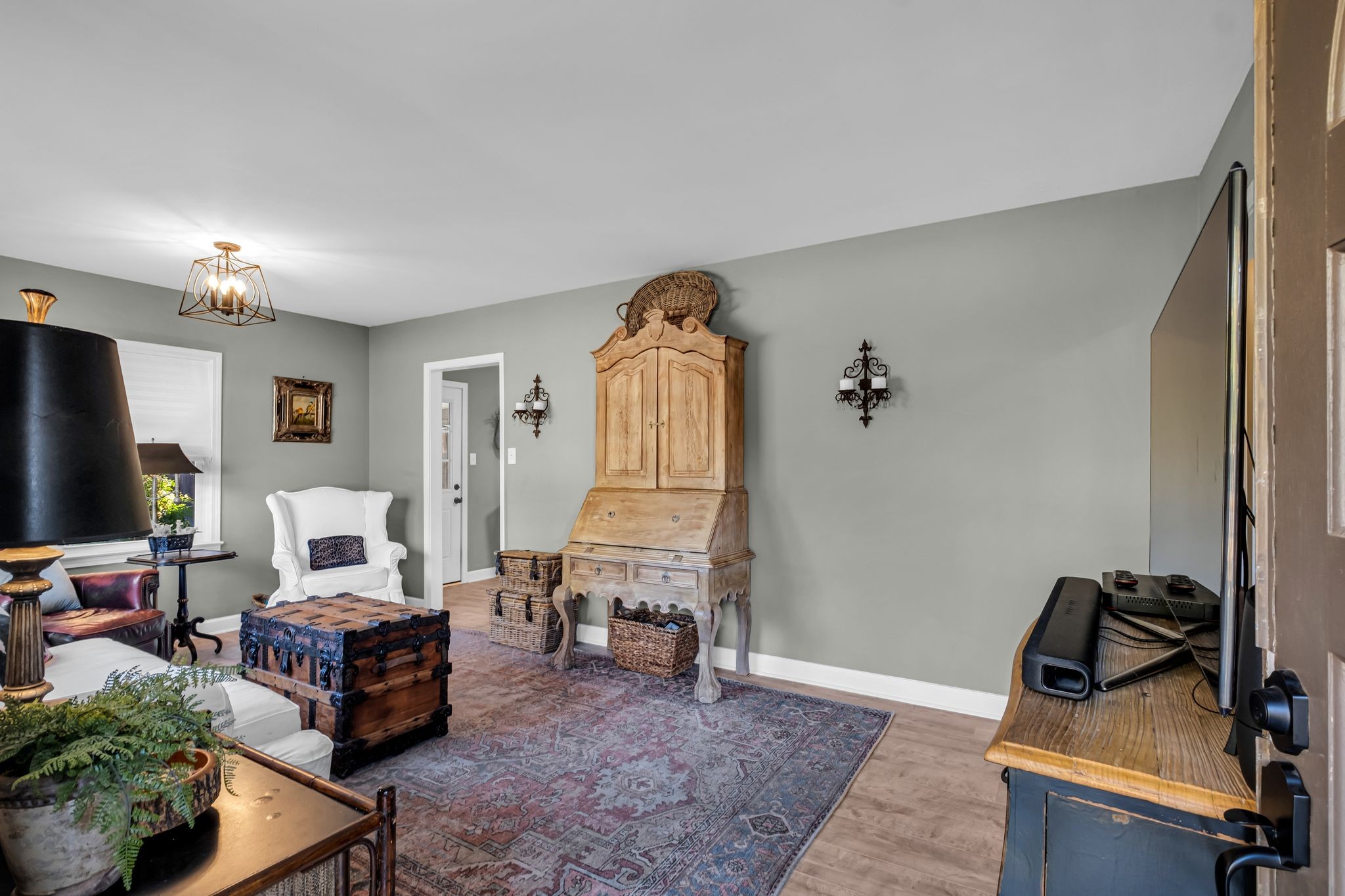 212 Armory Dr