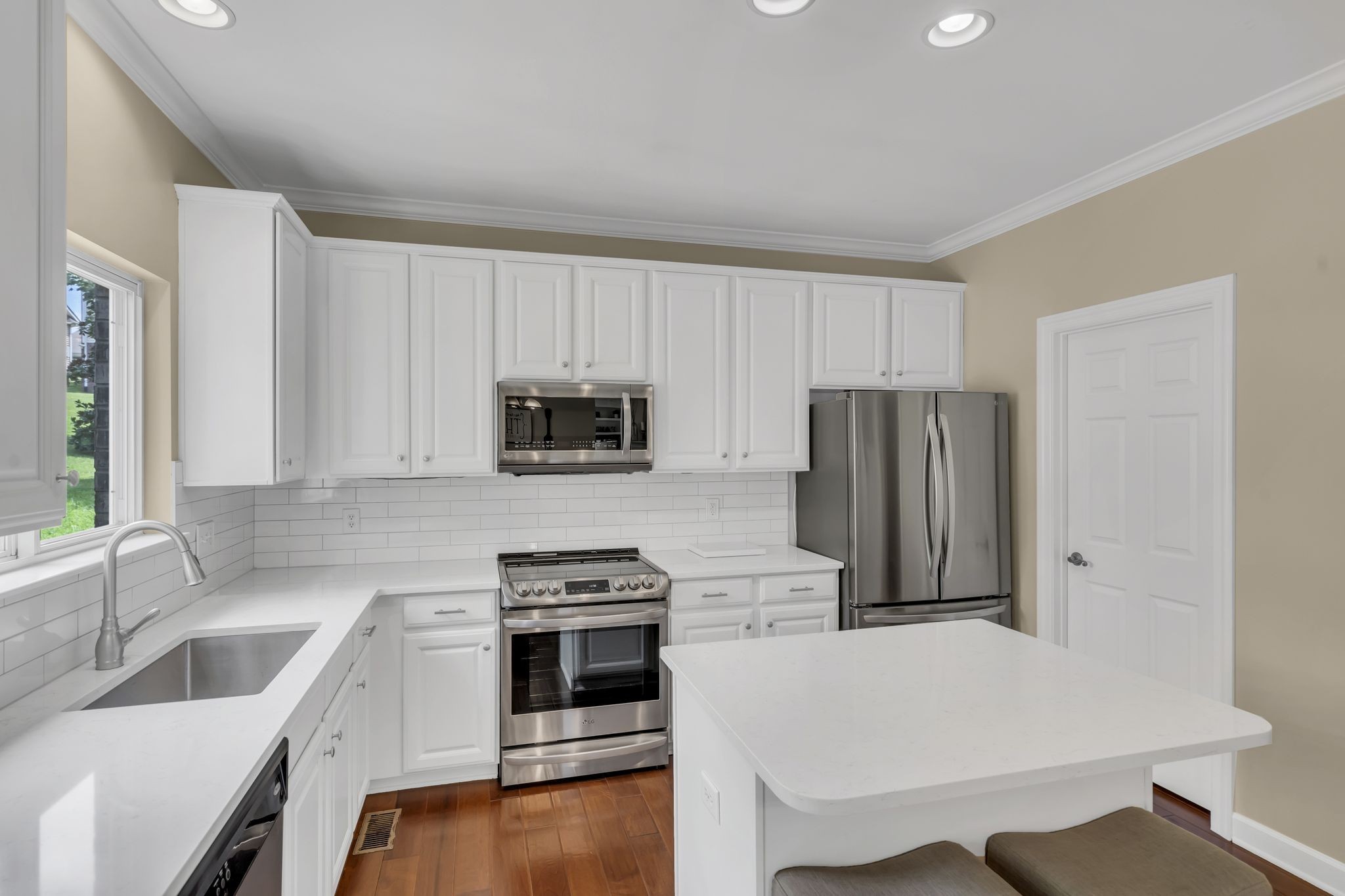 1306 Slade Ct