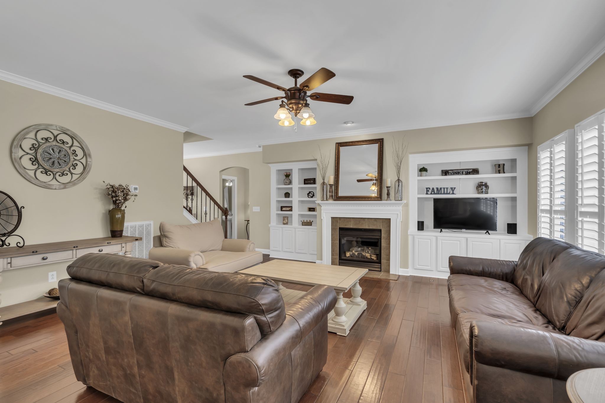 1306 Slade Ct