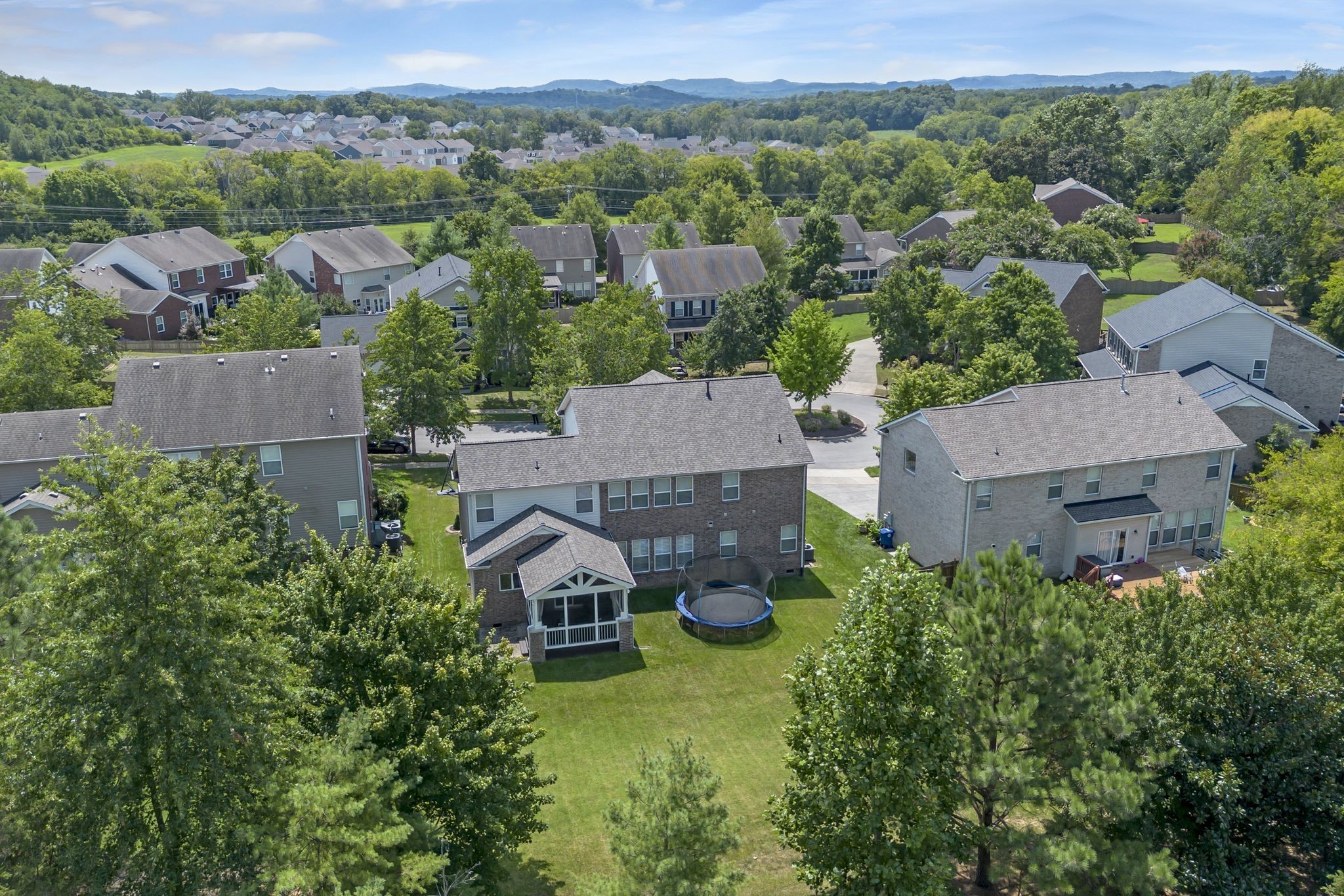 1306 Slade Ct