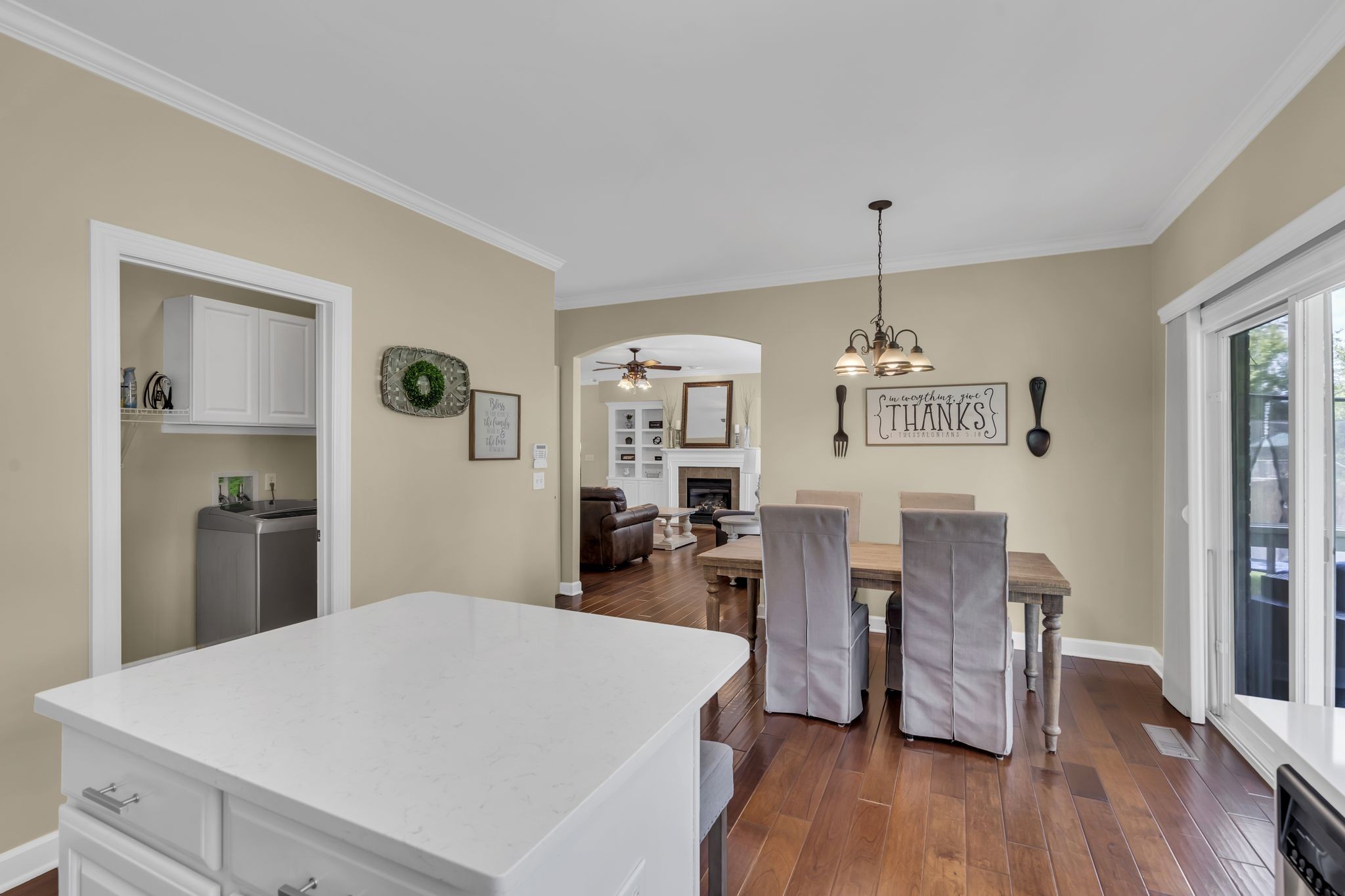 1306 Slade Ct