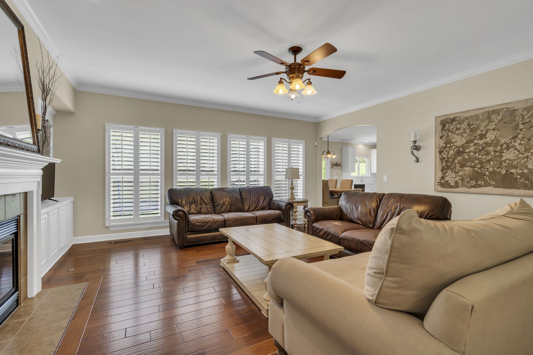 1306 Slade Ct