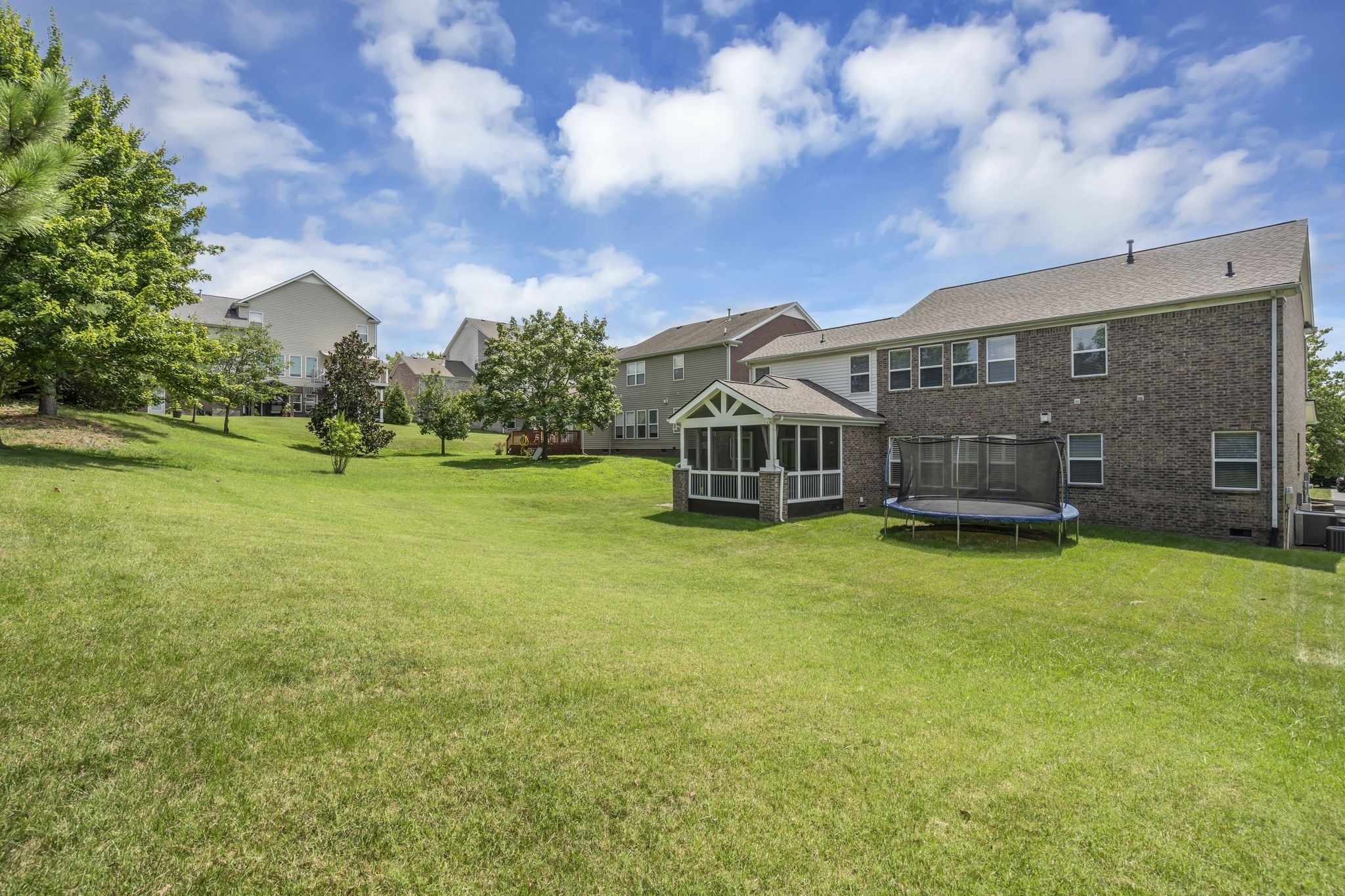 1306 Slade Ct