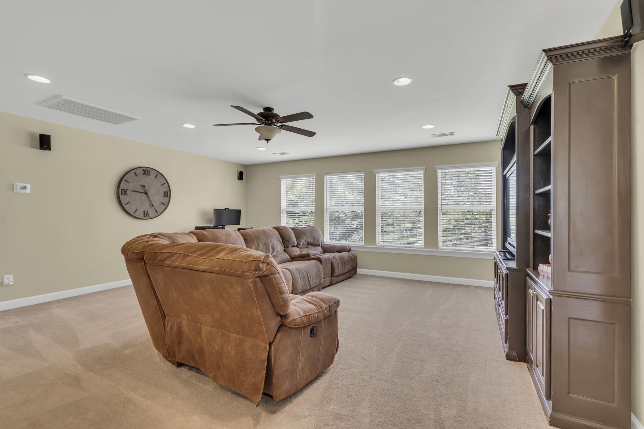 1306 Slade Ct
