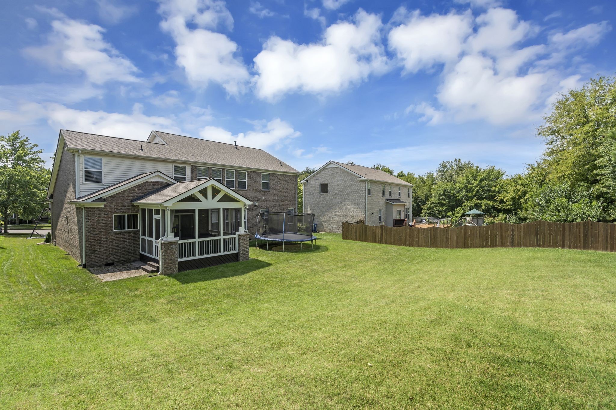 1306 Slade Ct