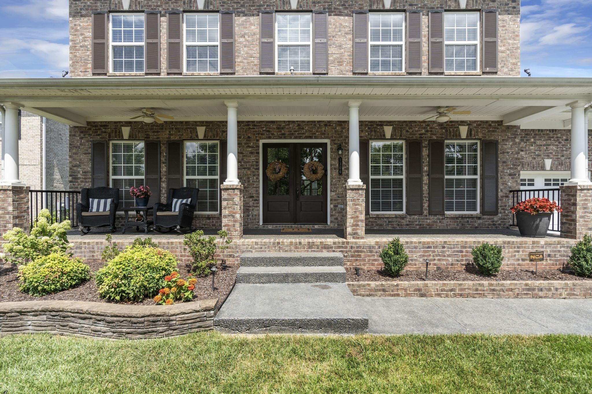 1306 Slade Ct