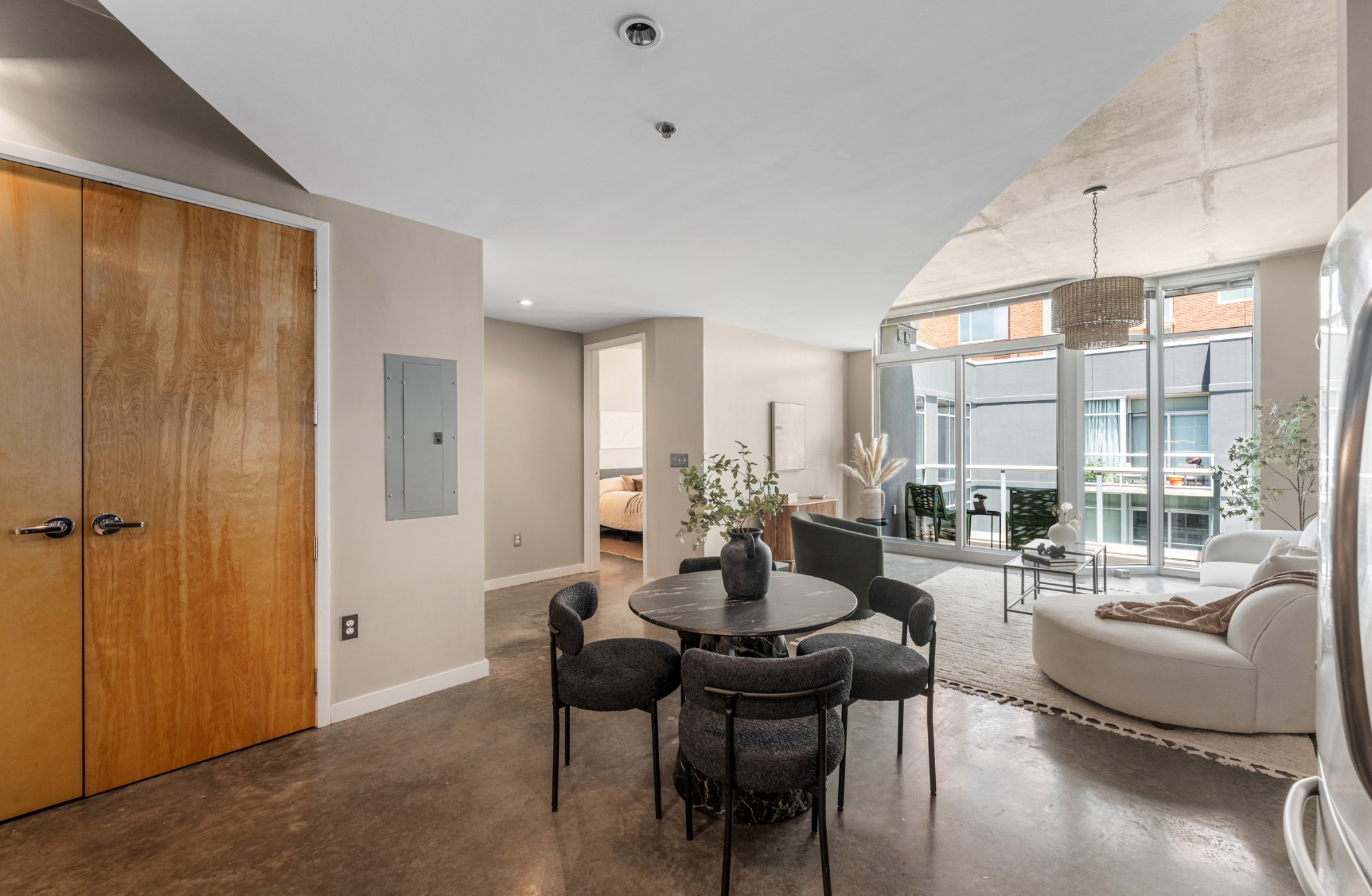 600 12th Ave, S Unit: 823