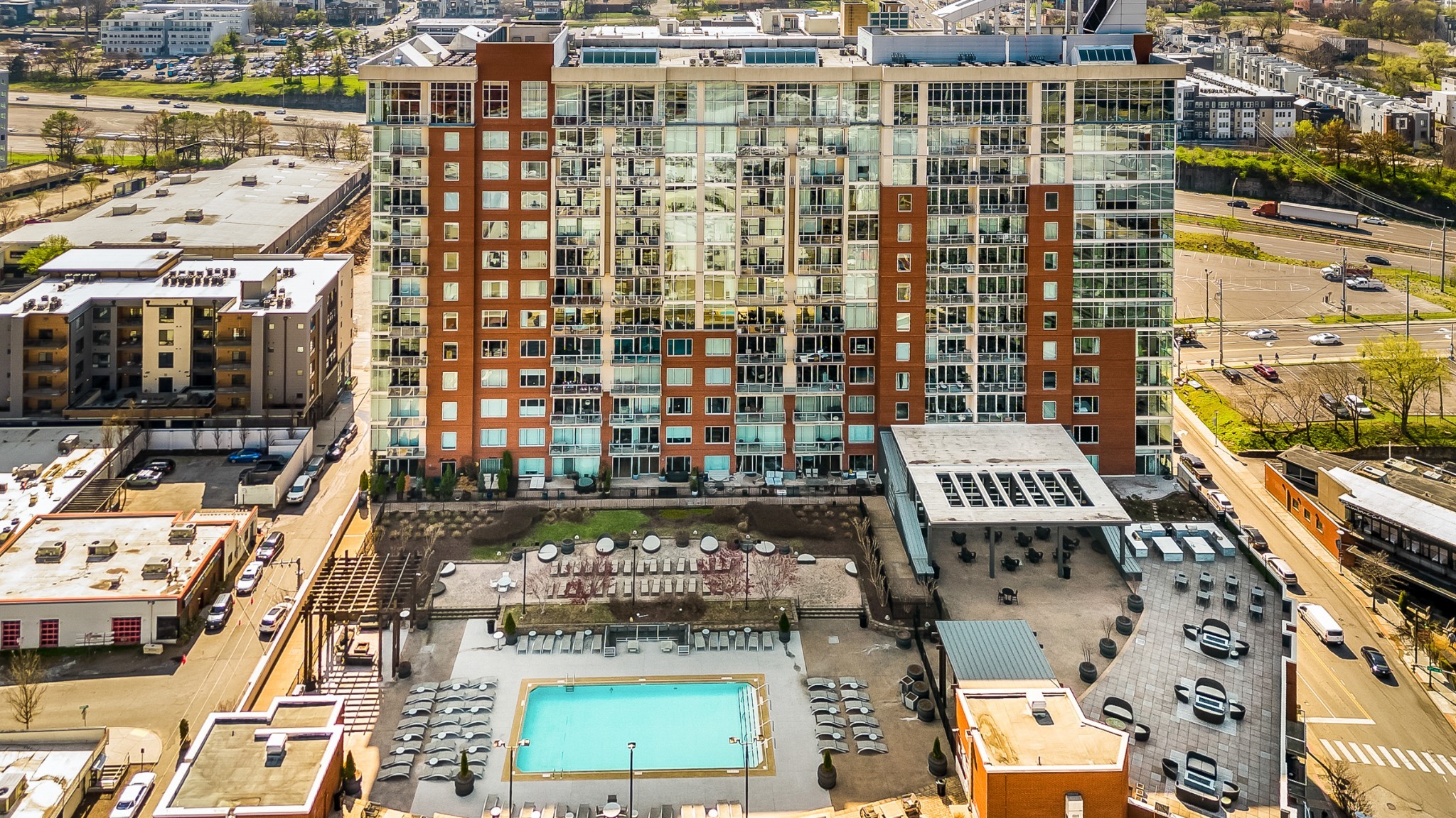 600 12th Ave, S Unit: 823
