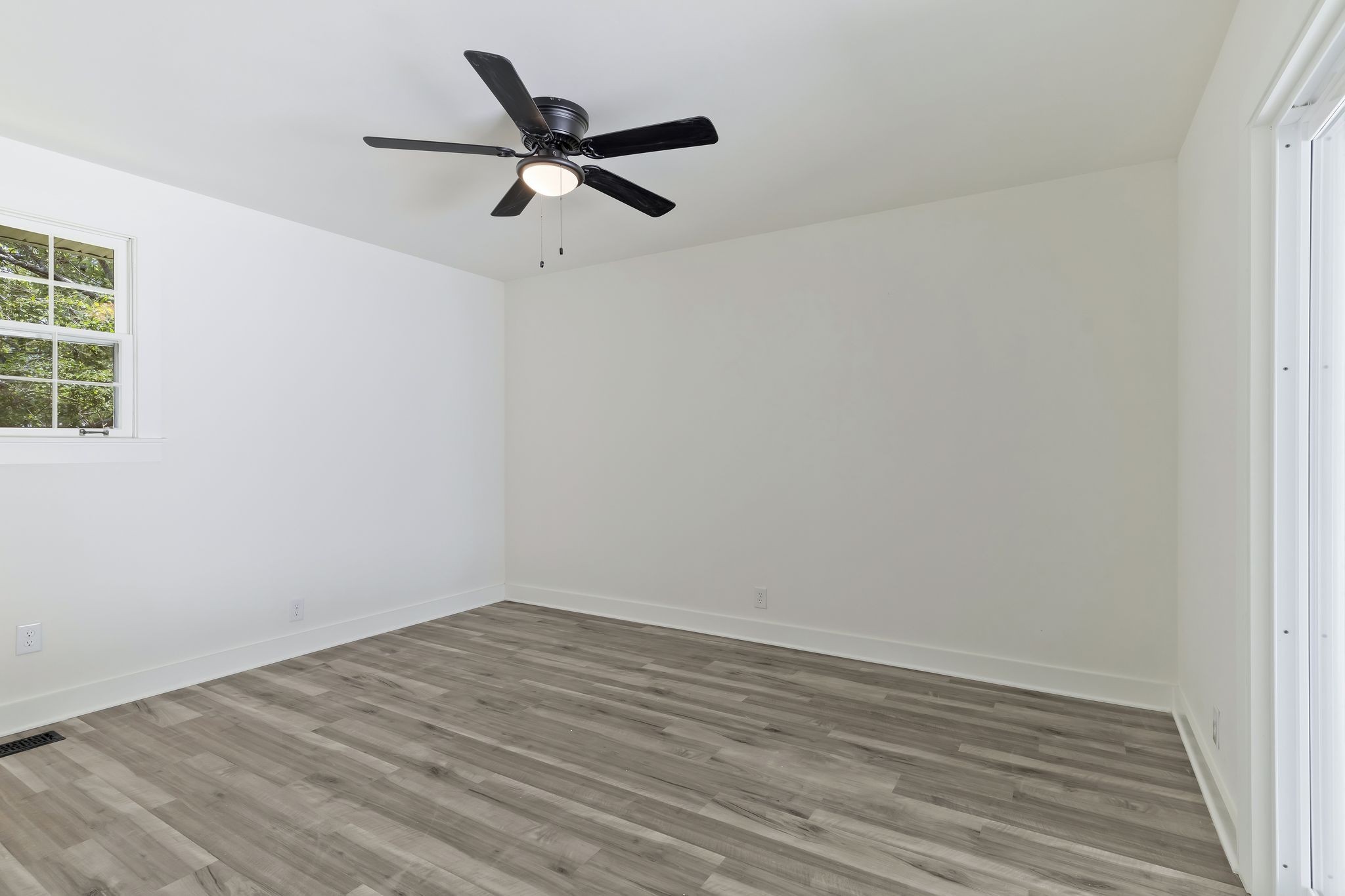 103 Crossroad Dr