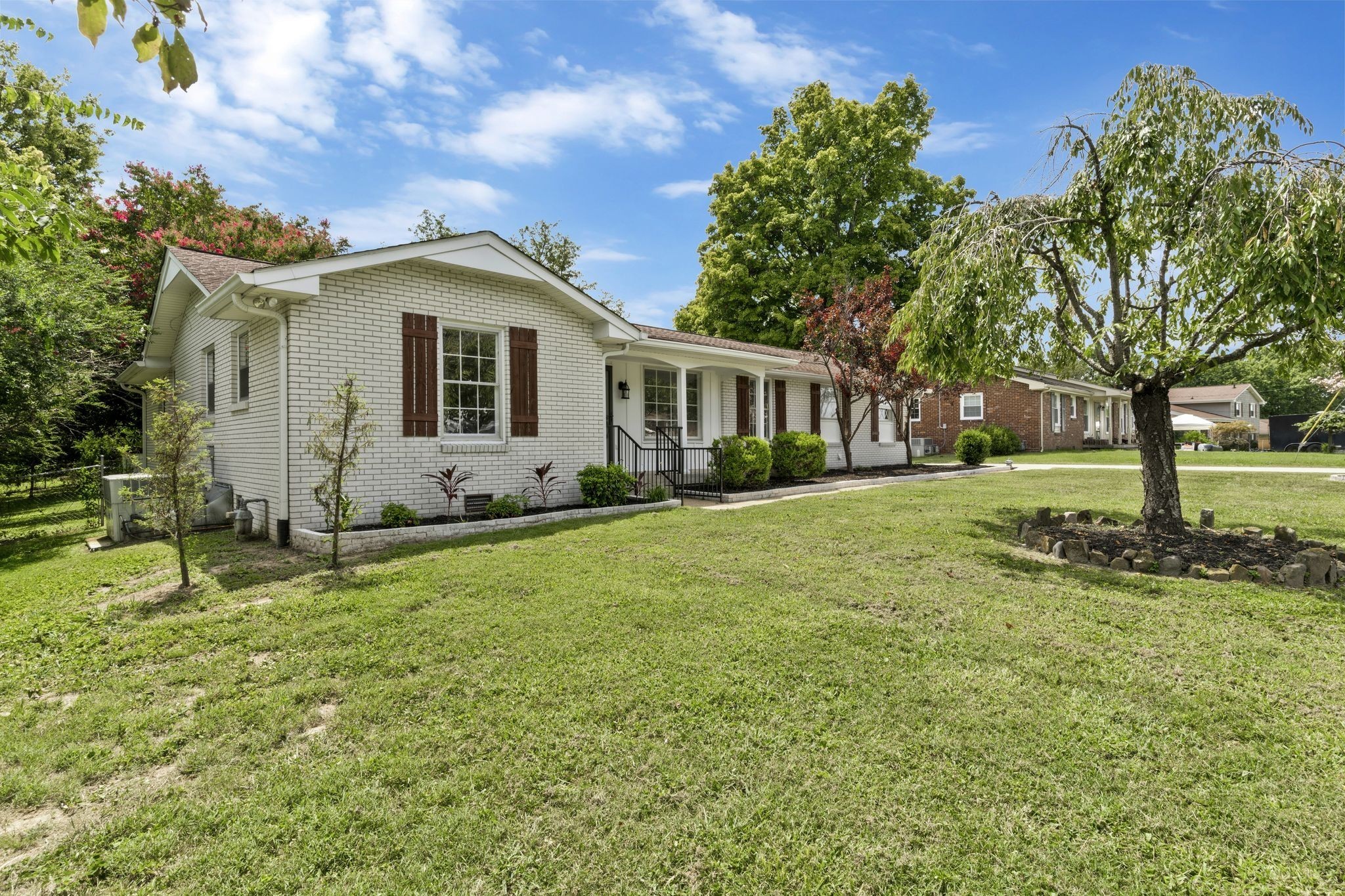 103 Crossroad Dr