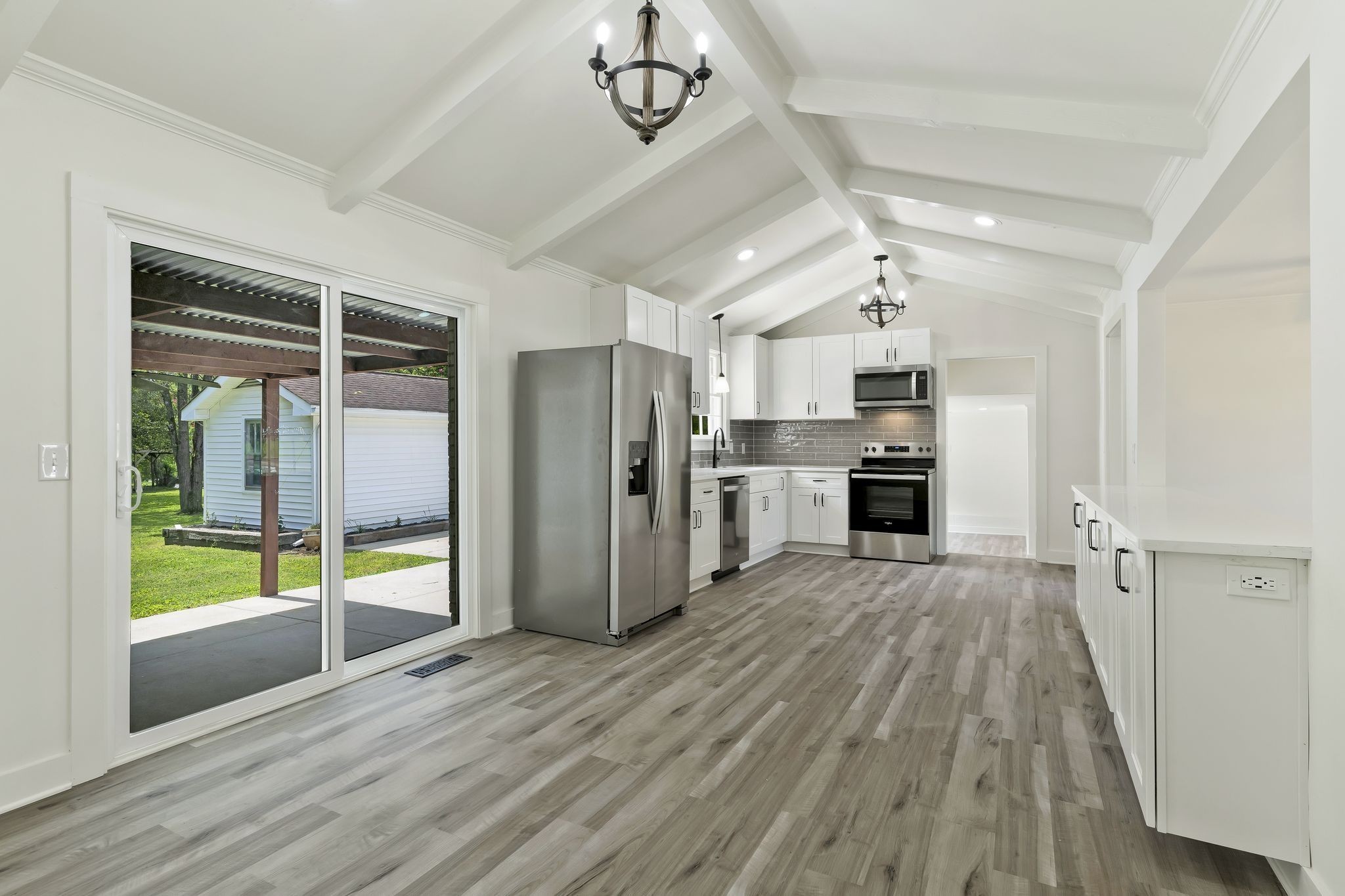 103 Crossroad Dr